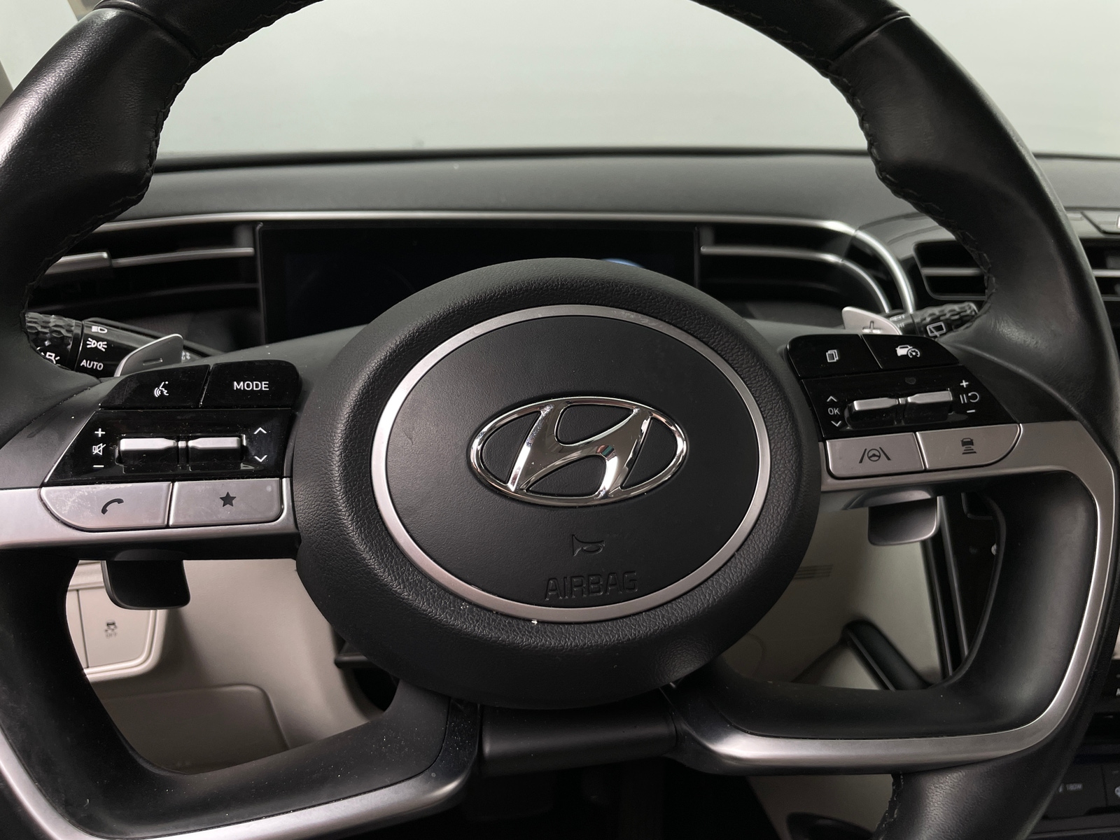 Thumbnail: 2022 Hyundai Tucson - 4