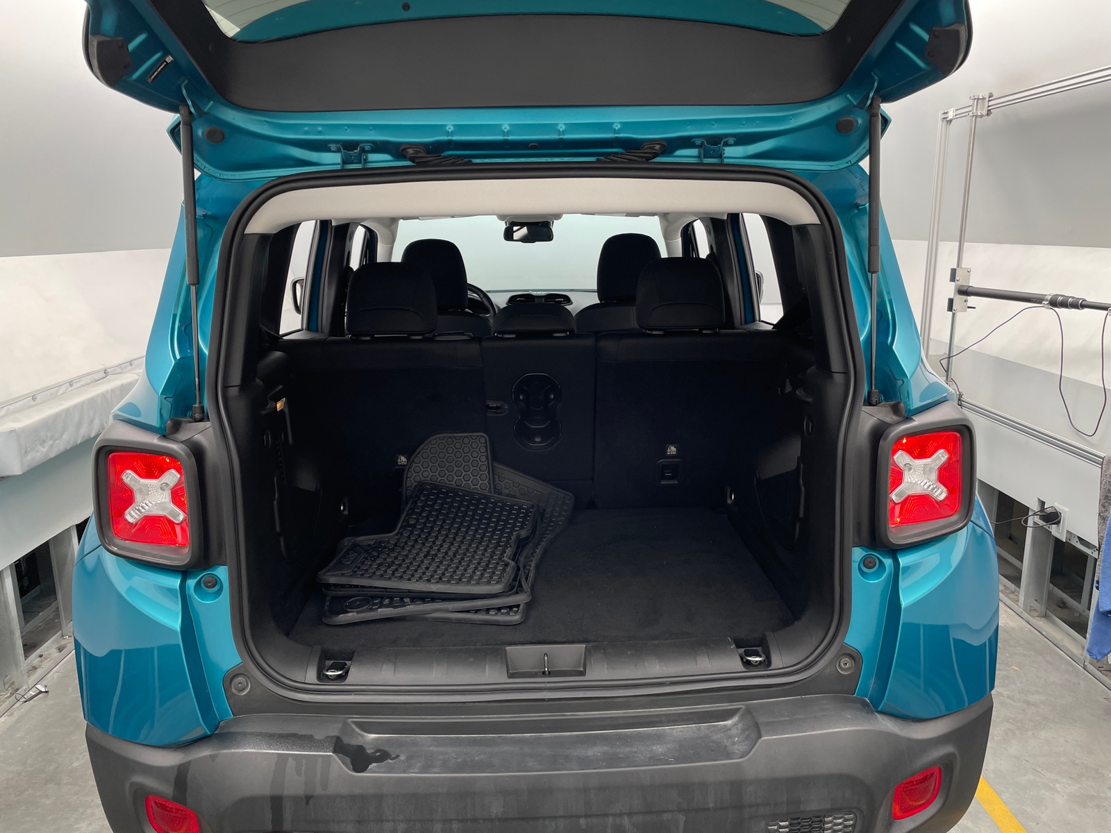 Thumbnail: 2022 Jeep Renegade - 7