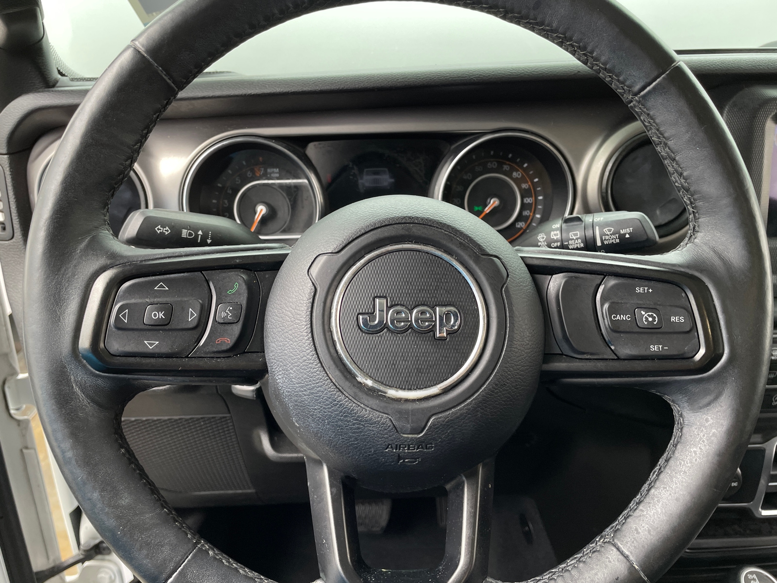 Thumbnail: 2019 Jeep Wrangler - 5
