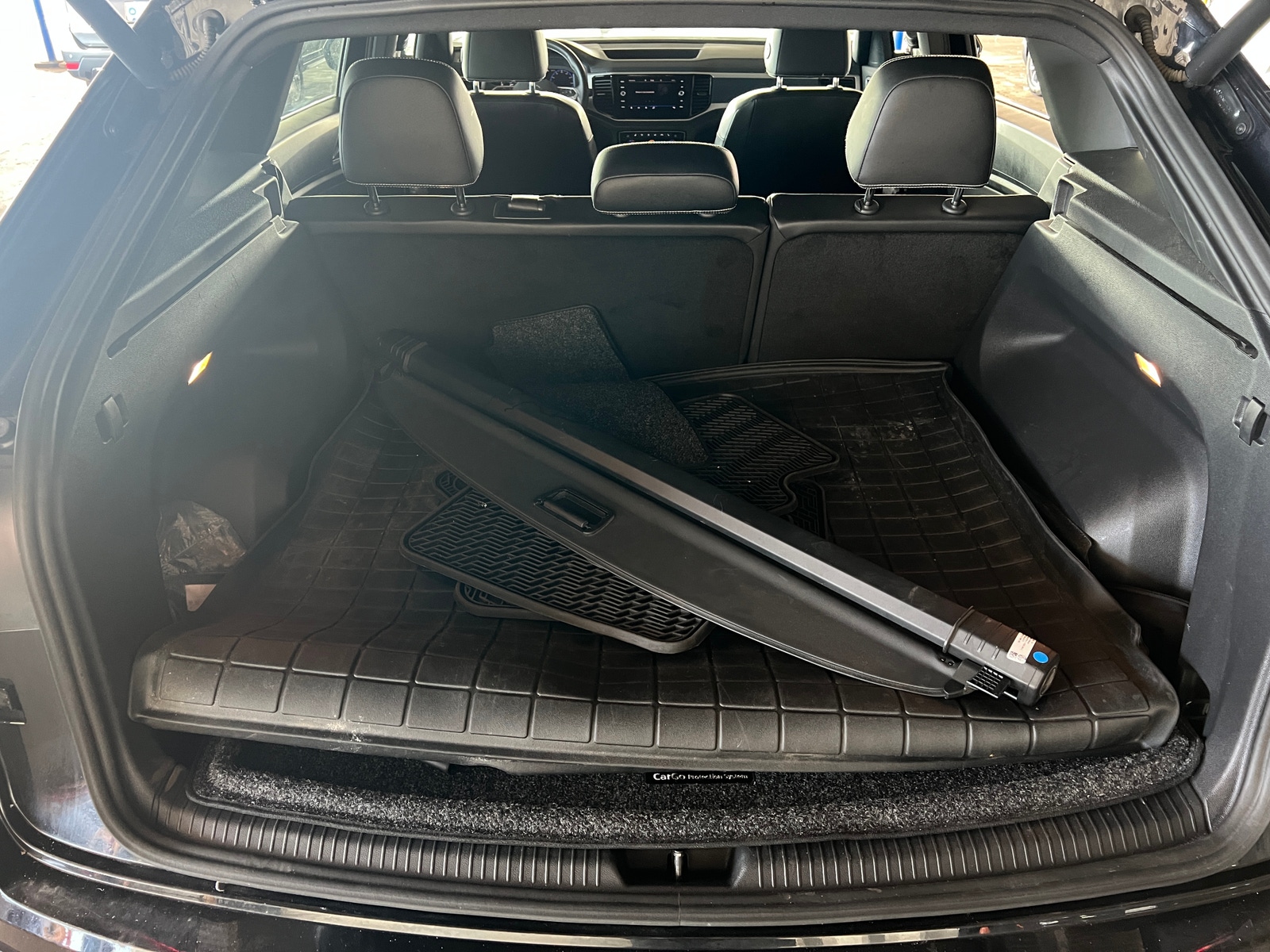 Thumbnail: 2021 Volkswagen Atlas - 6