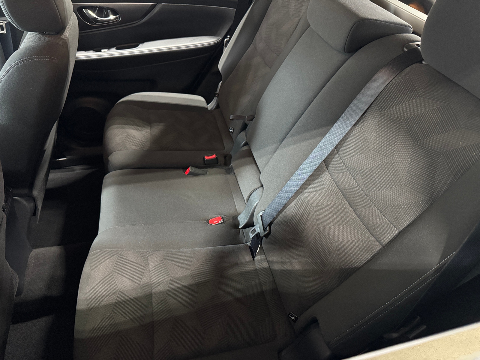 Thumbnail: 2016 Nissan Rogue - 6