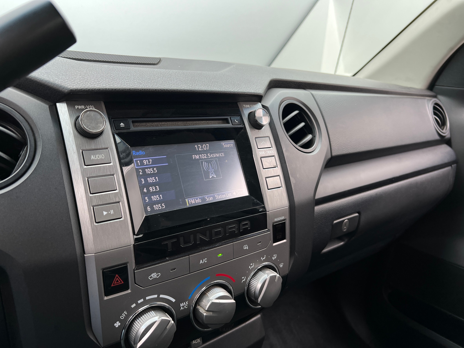 Thumbnail: 2017 Toyota Tundra - 4
