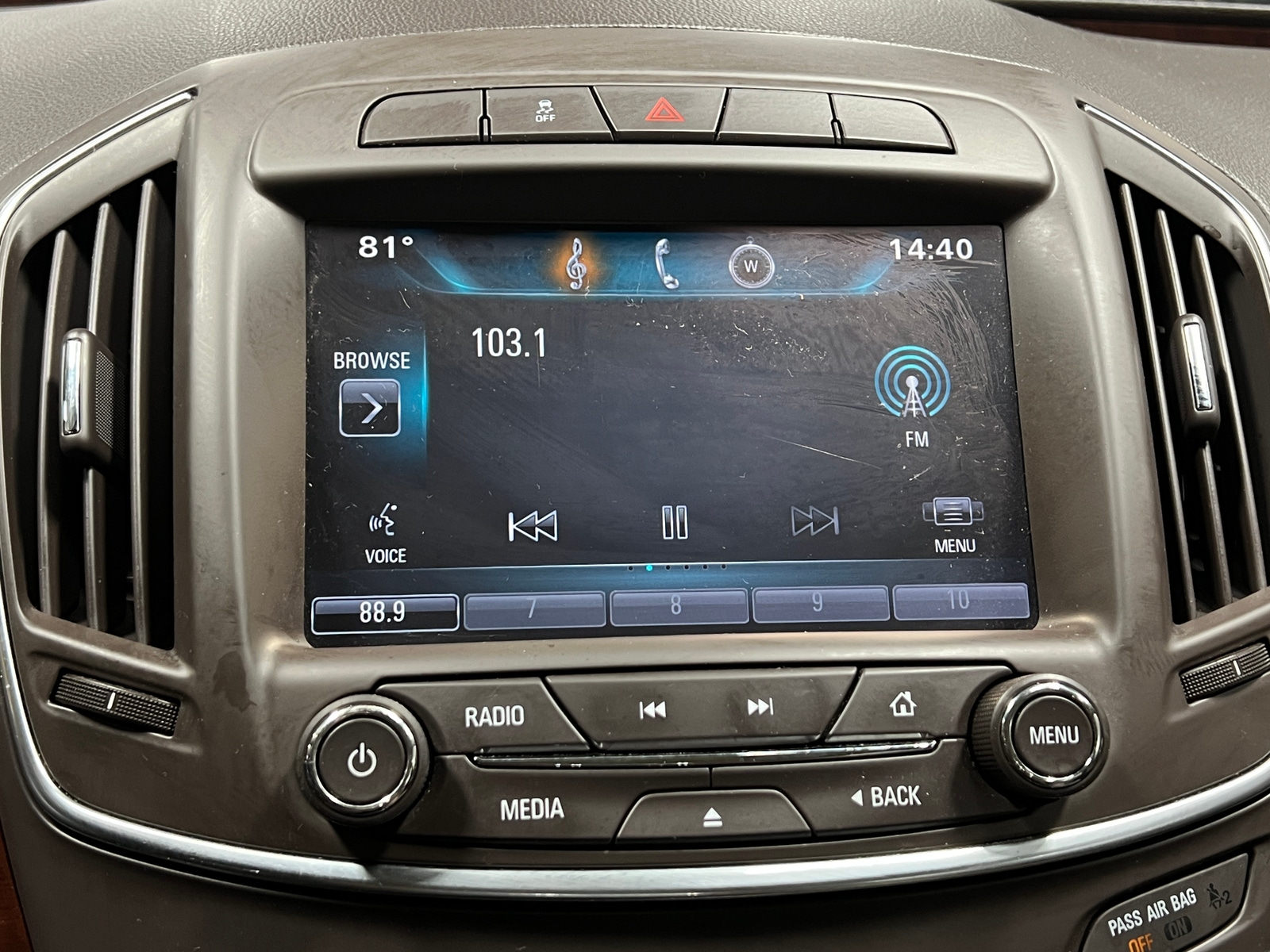 Thumbnail: 2015 Buick Regal - 3