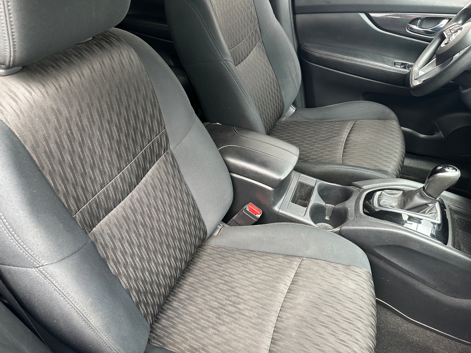 Thumbnail: 2018 Nissan Rogue - 2