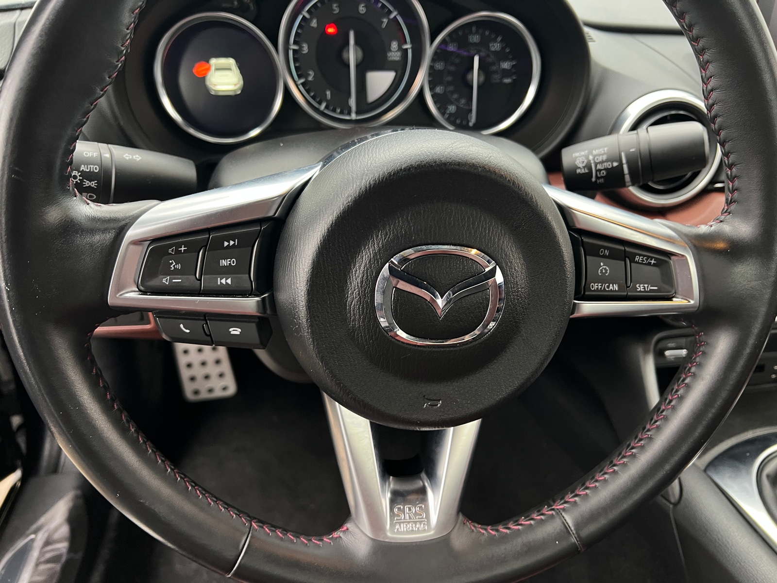Thumbnail: 2019 Mazda MX-5 Miata - 4