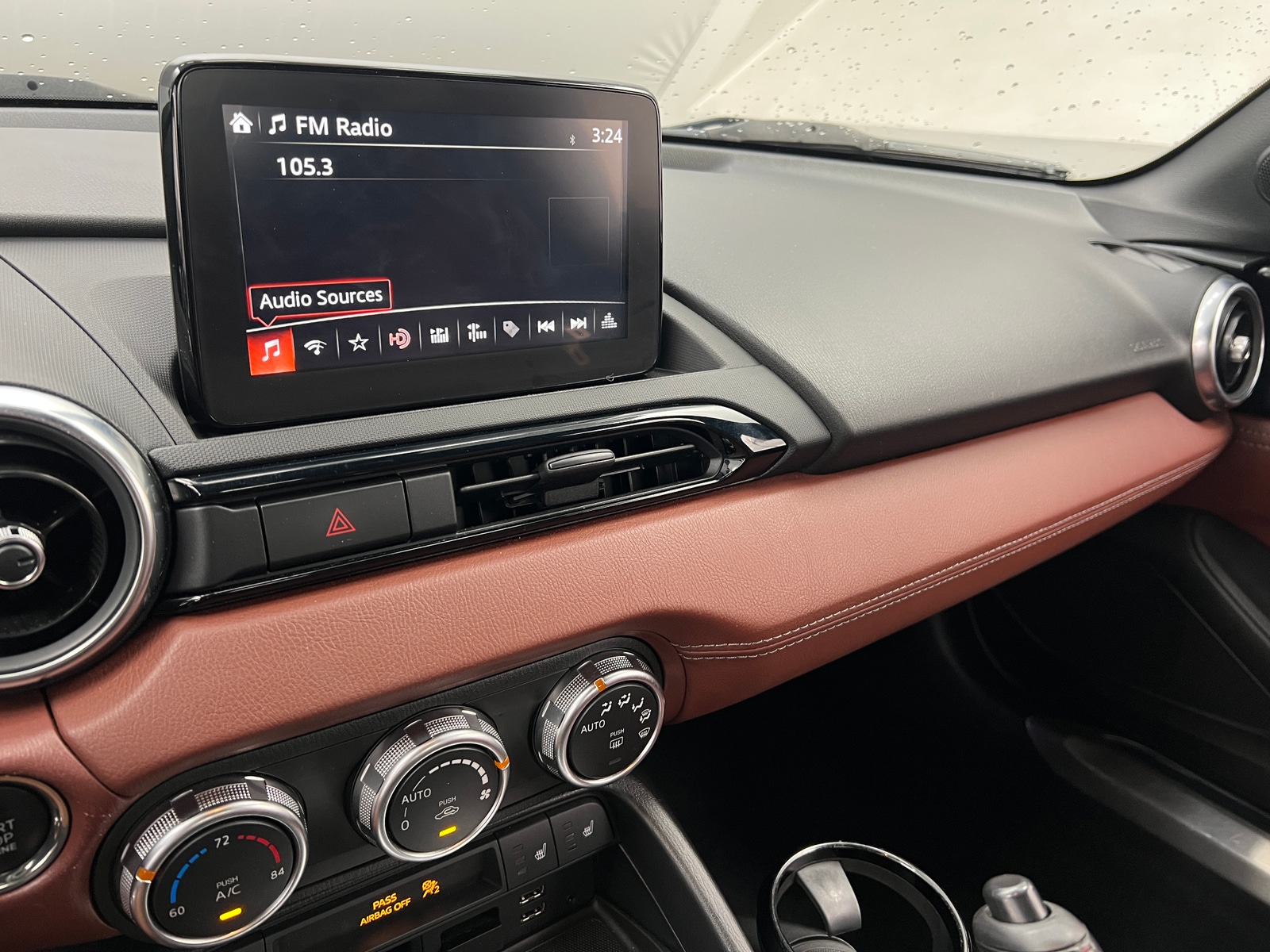 Thumbnail: 2019 Mazda MX-5 Miata - 3
