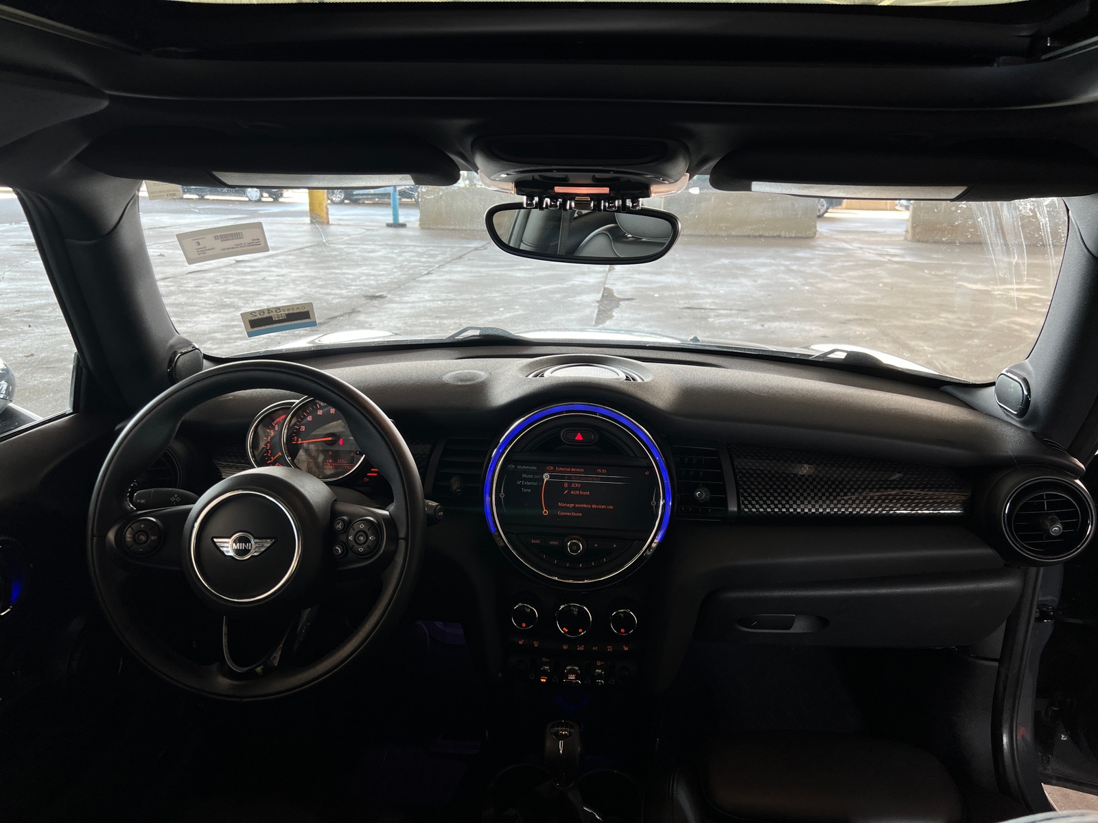 Thumbnail: 2016 MINI Cooper Hardtop - 2