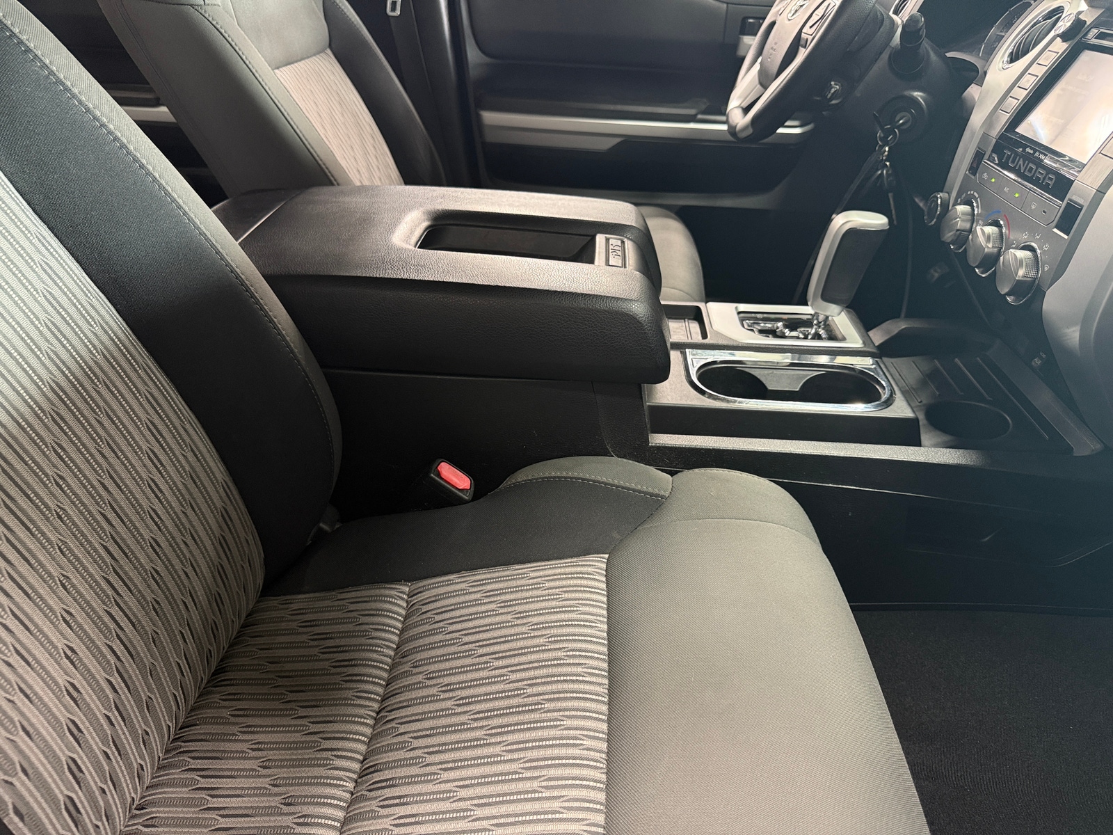 Thumbnail: 2015 Toyota Tundra - 2