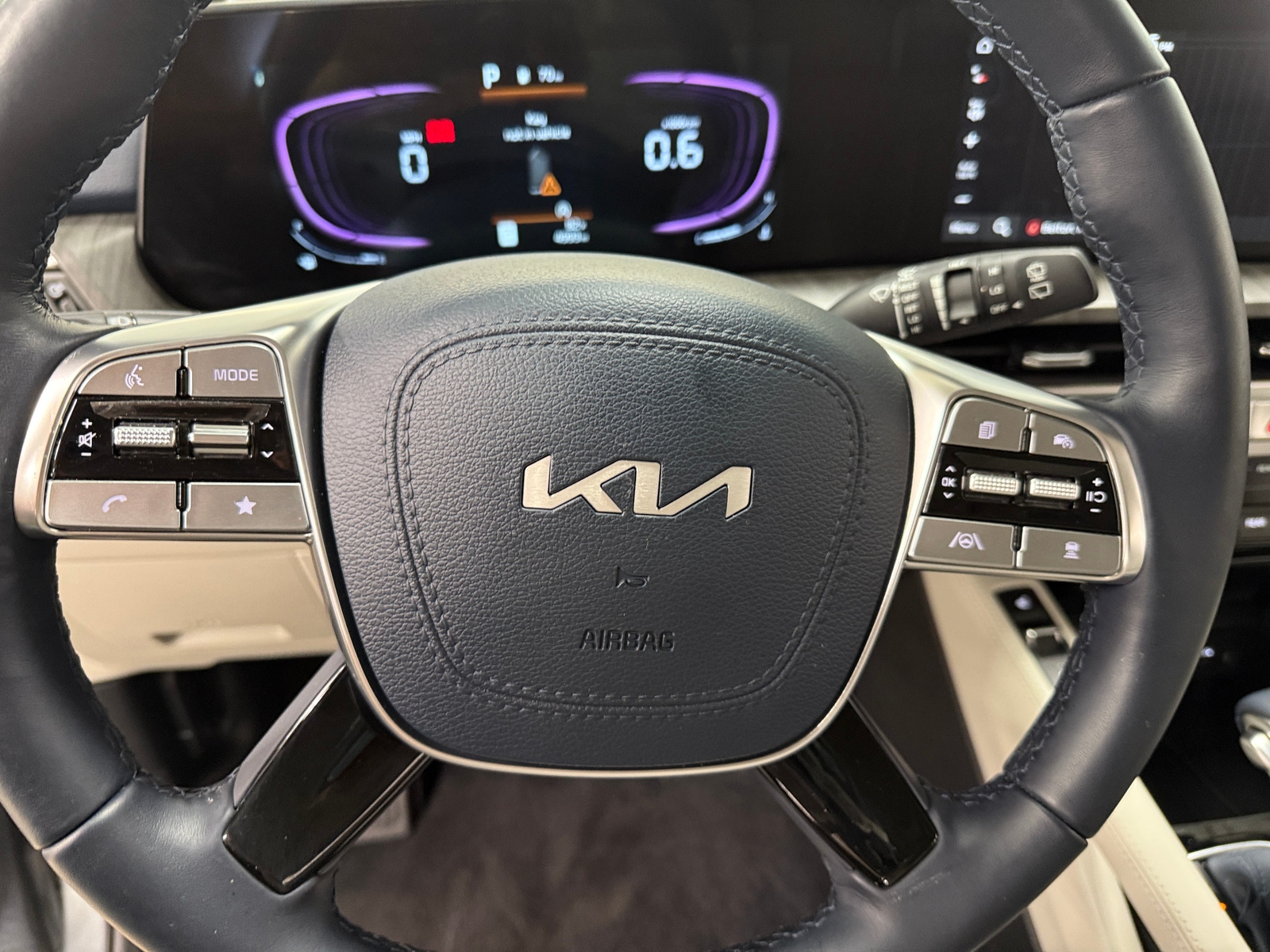 Thumbnail: 2024 Kia Telluride - 4