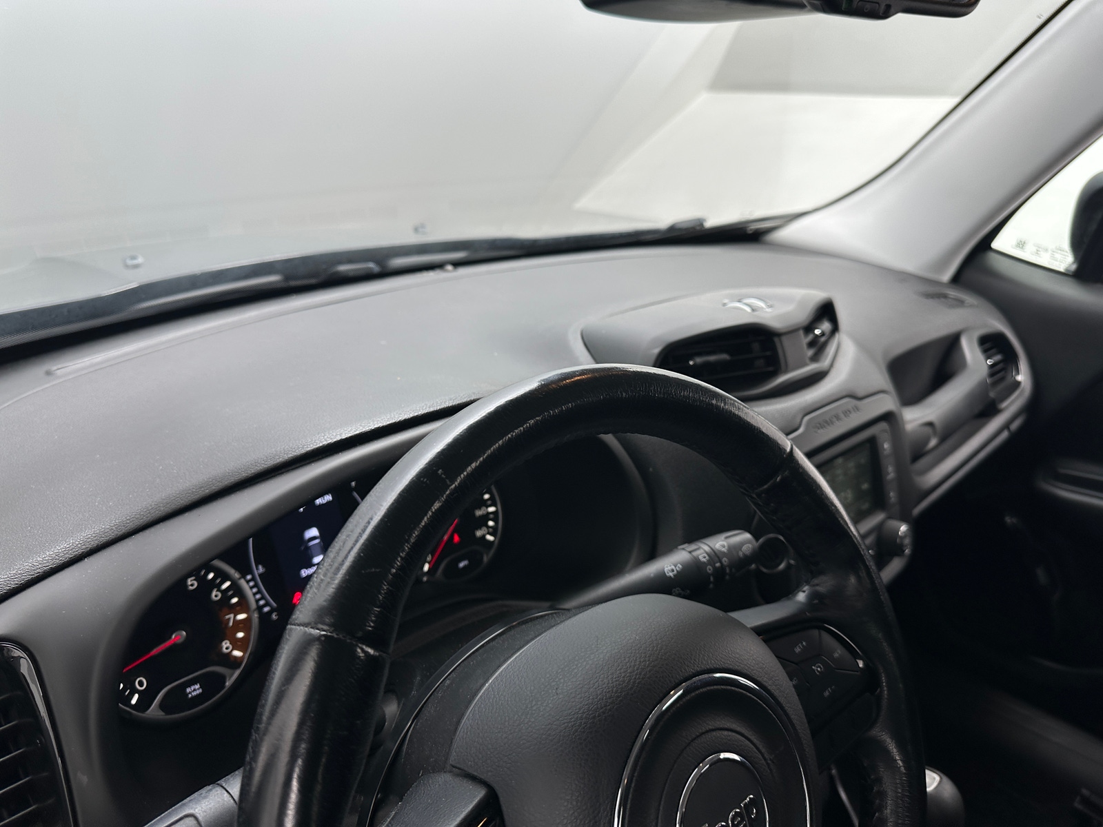 Thumbnail: 2017 Jeep Renegade - 3