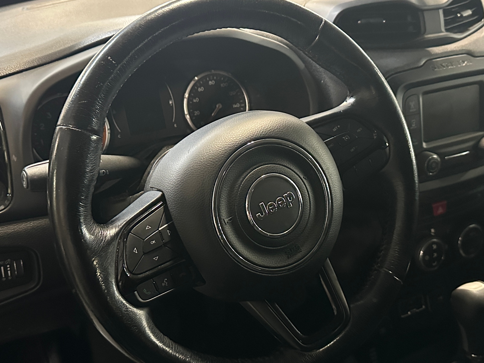Thumbnail: 2017 Jeep Renegade - 5
