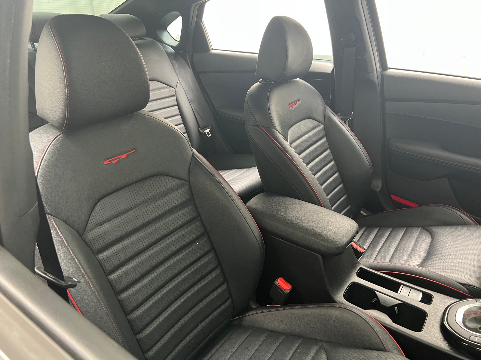 Thumbnail: 2022 Kia Forte - 2