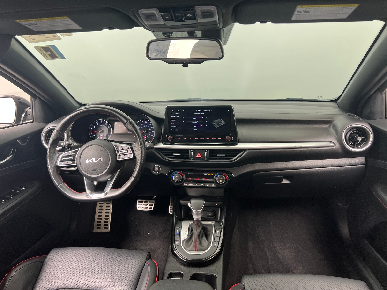 Thumbnail: 2022 Kia Forte - 3