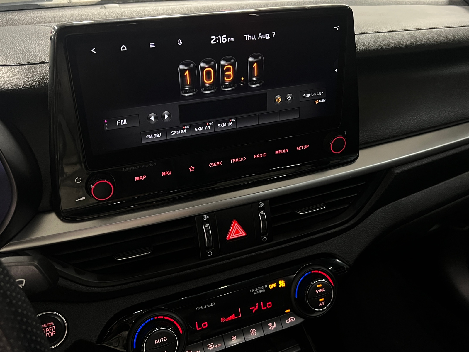 Thumbnail: 2022 Kia Forte - 4