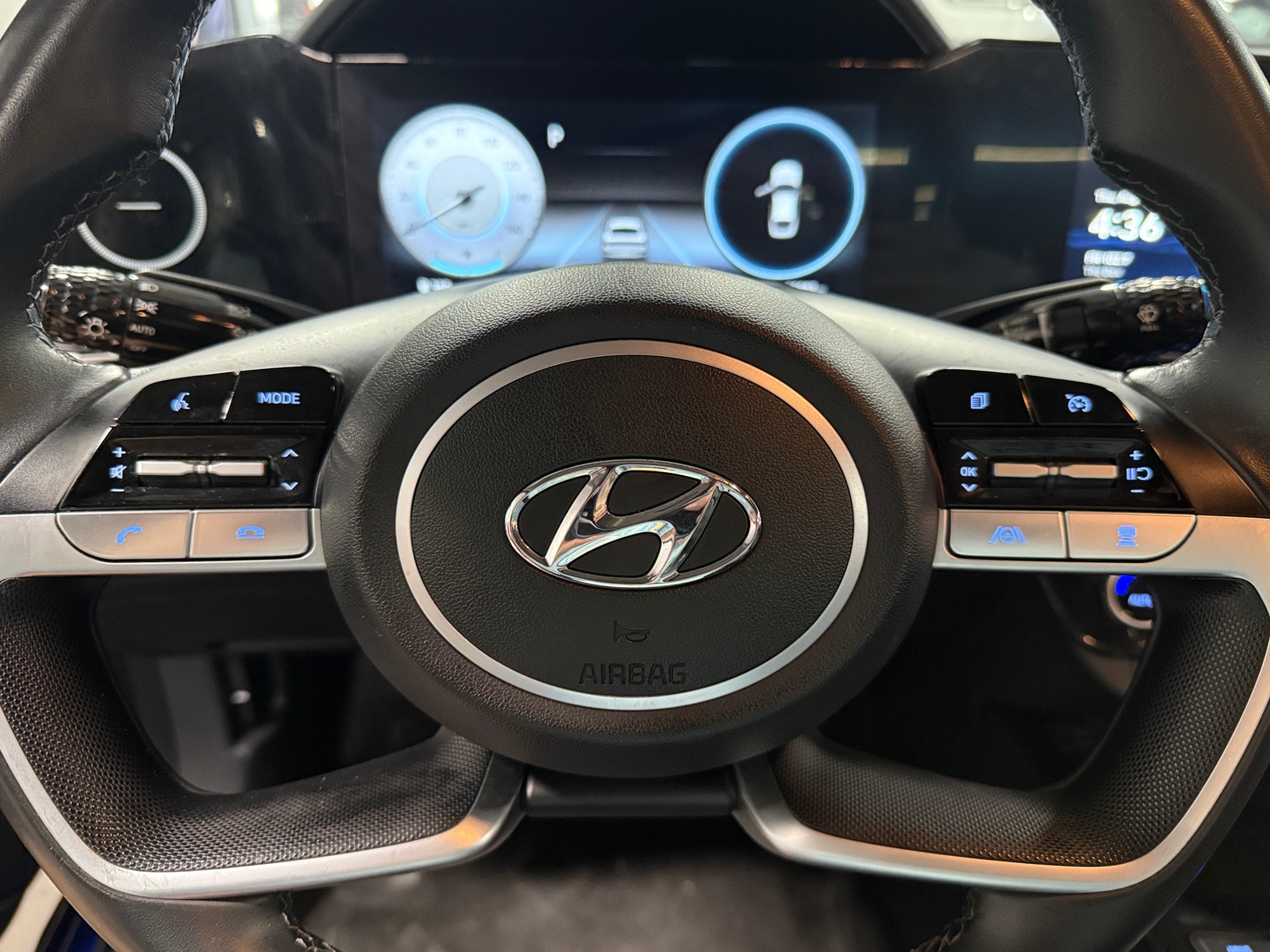 Thumbnail: 2023 Hyundai Elantra - 4