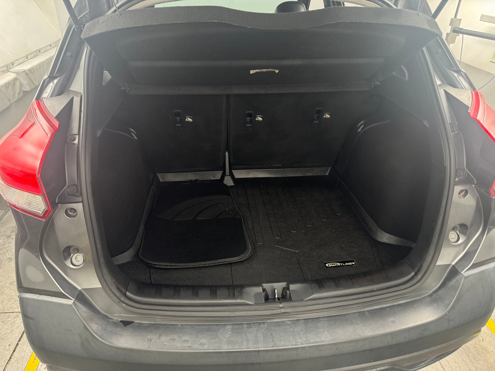 Thumbnail: 2019 Nissan Kicks - 5