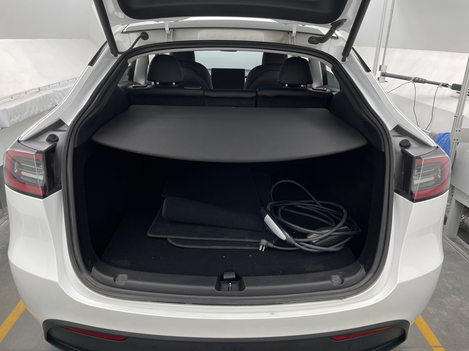 Thumbnail: 2023 Tesla Model Y - 6