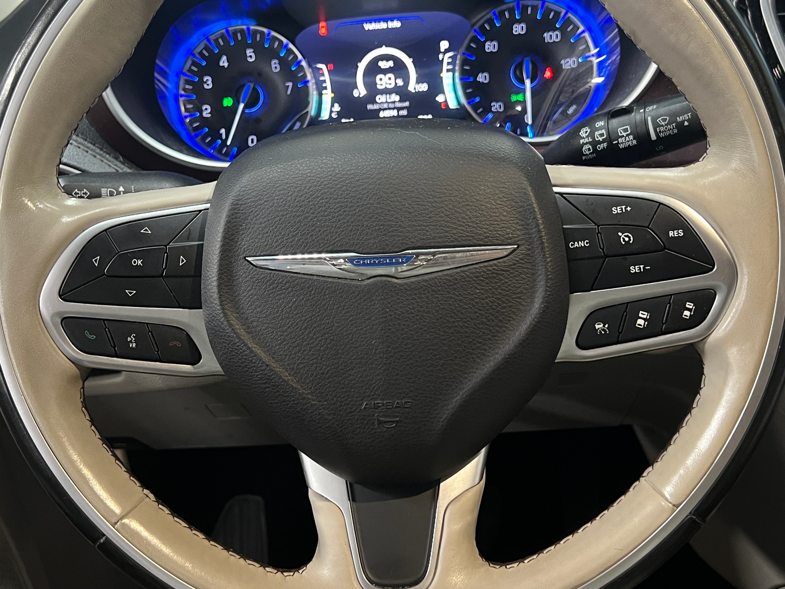 Thumbnail: 2019 Chrysler Pacifica - 5