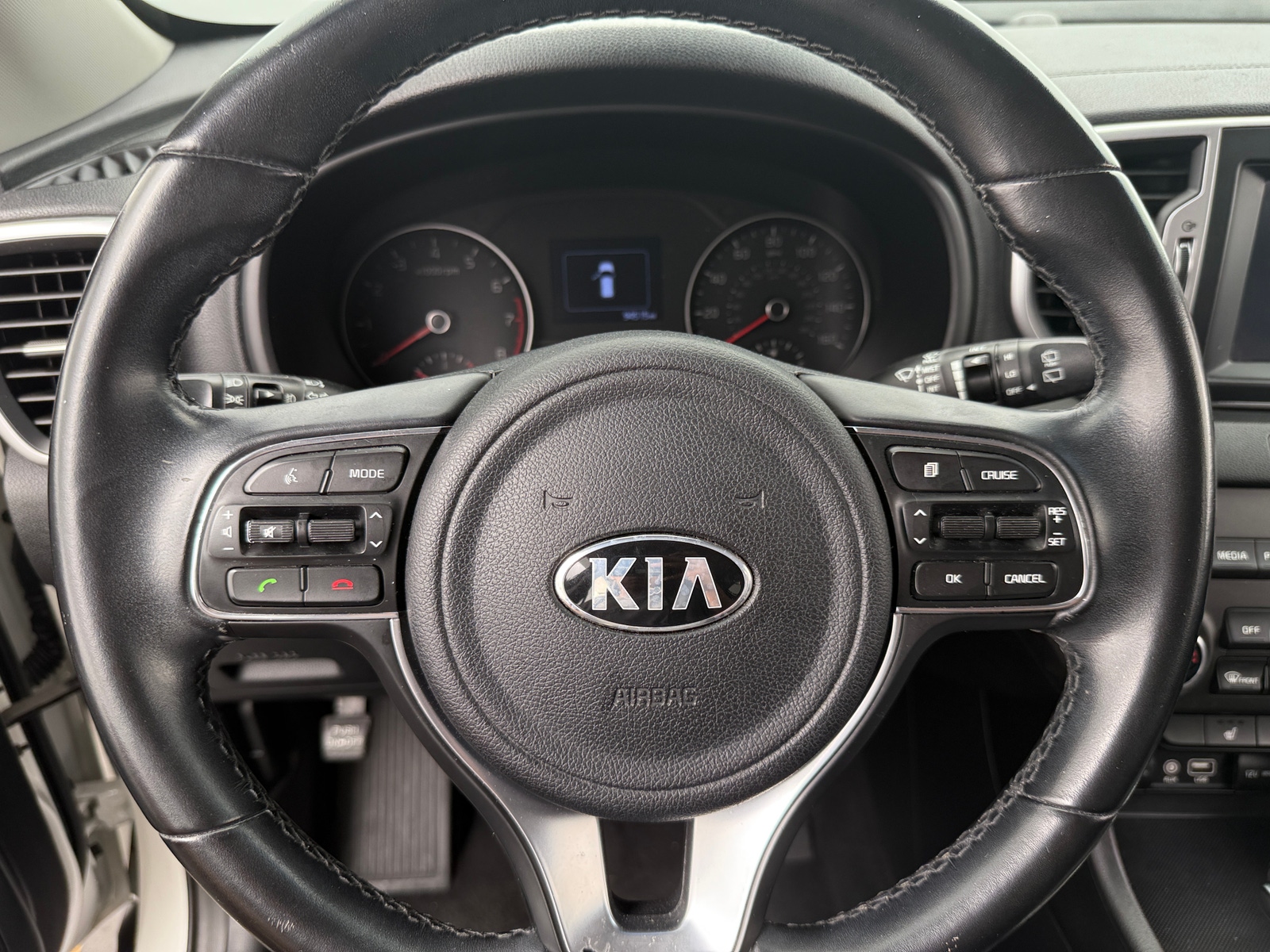 Thumbnail: 2017 Kia Sportage - 4