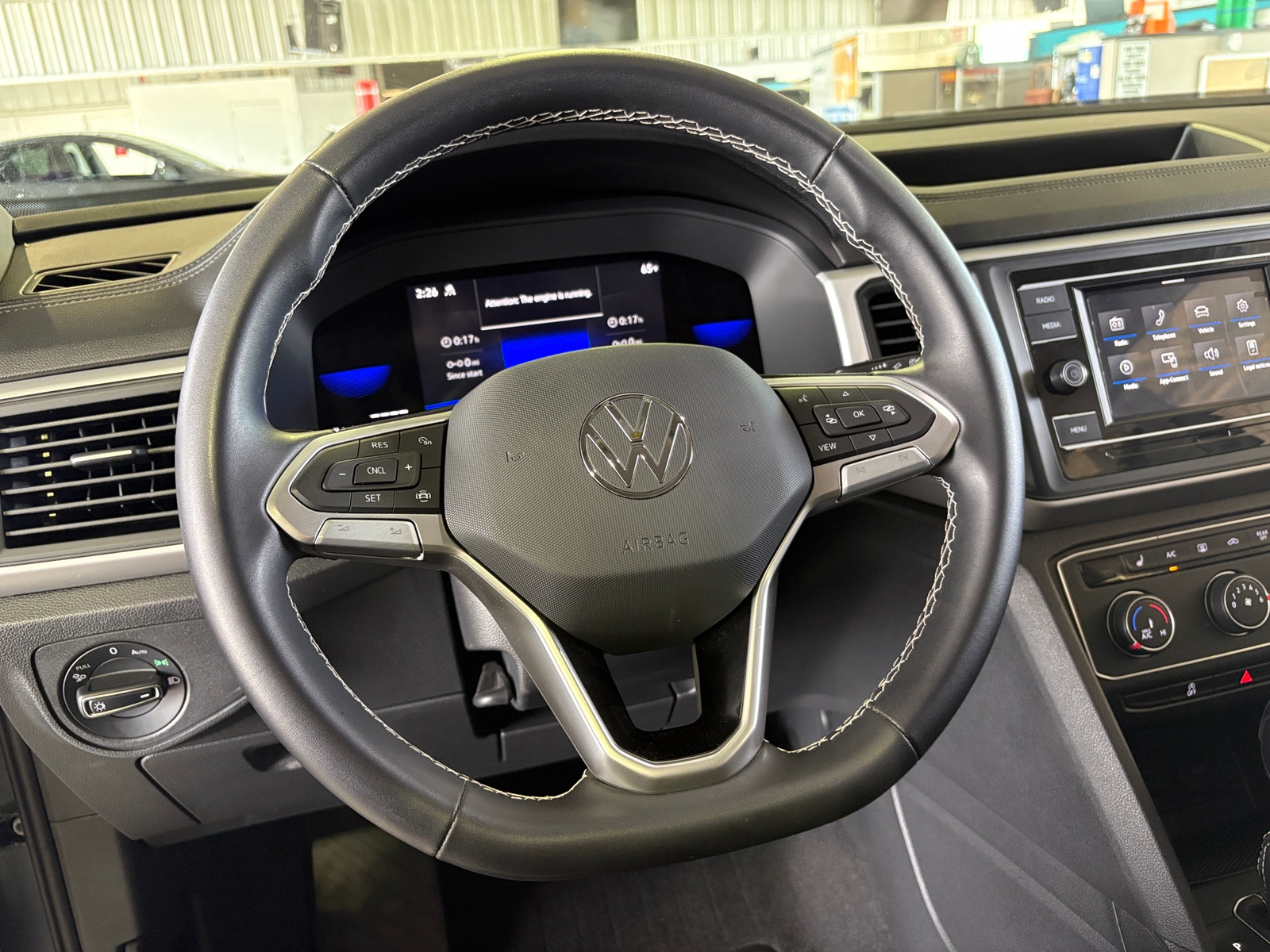 Thumbnail: 2023 Volkswagen Atlas - 4