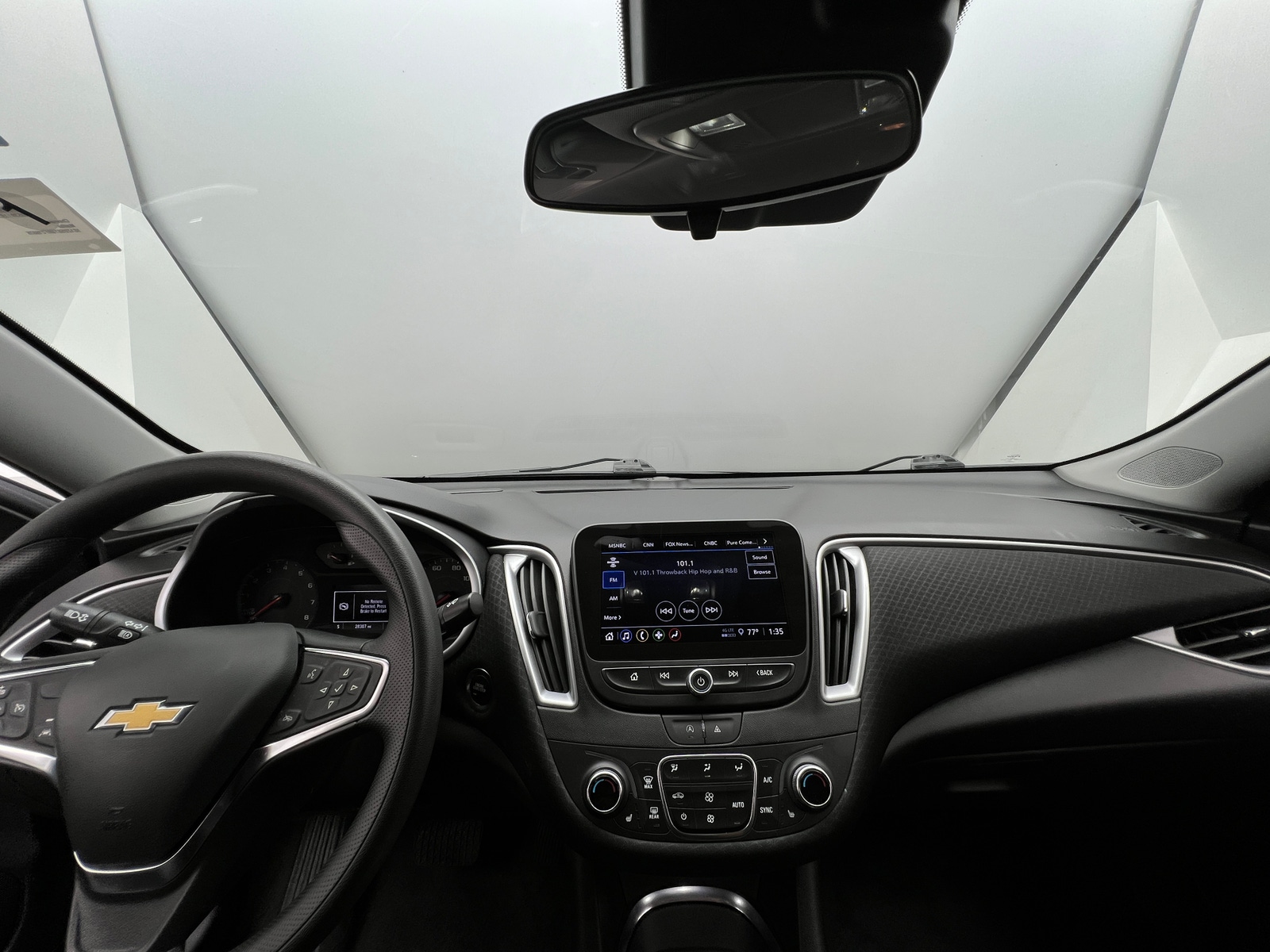Thumbnail: 2024 Chevrolet Malibu - 3
