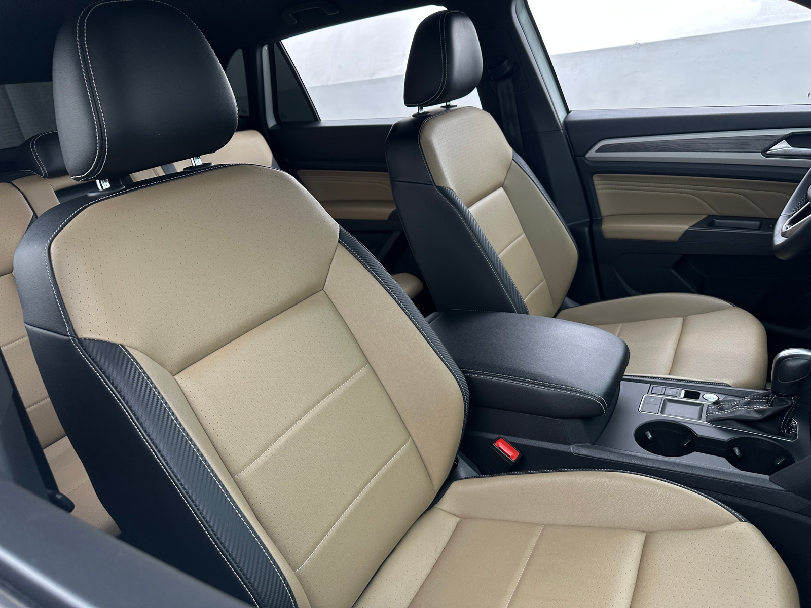 Thumbnail: 2021 Volkswagen Atlas - 2