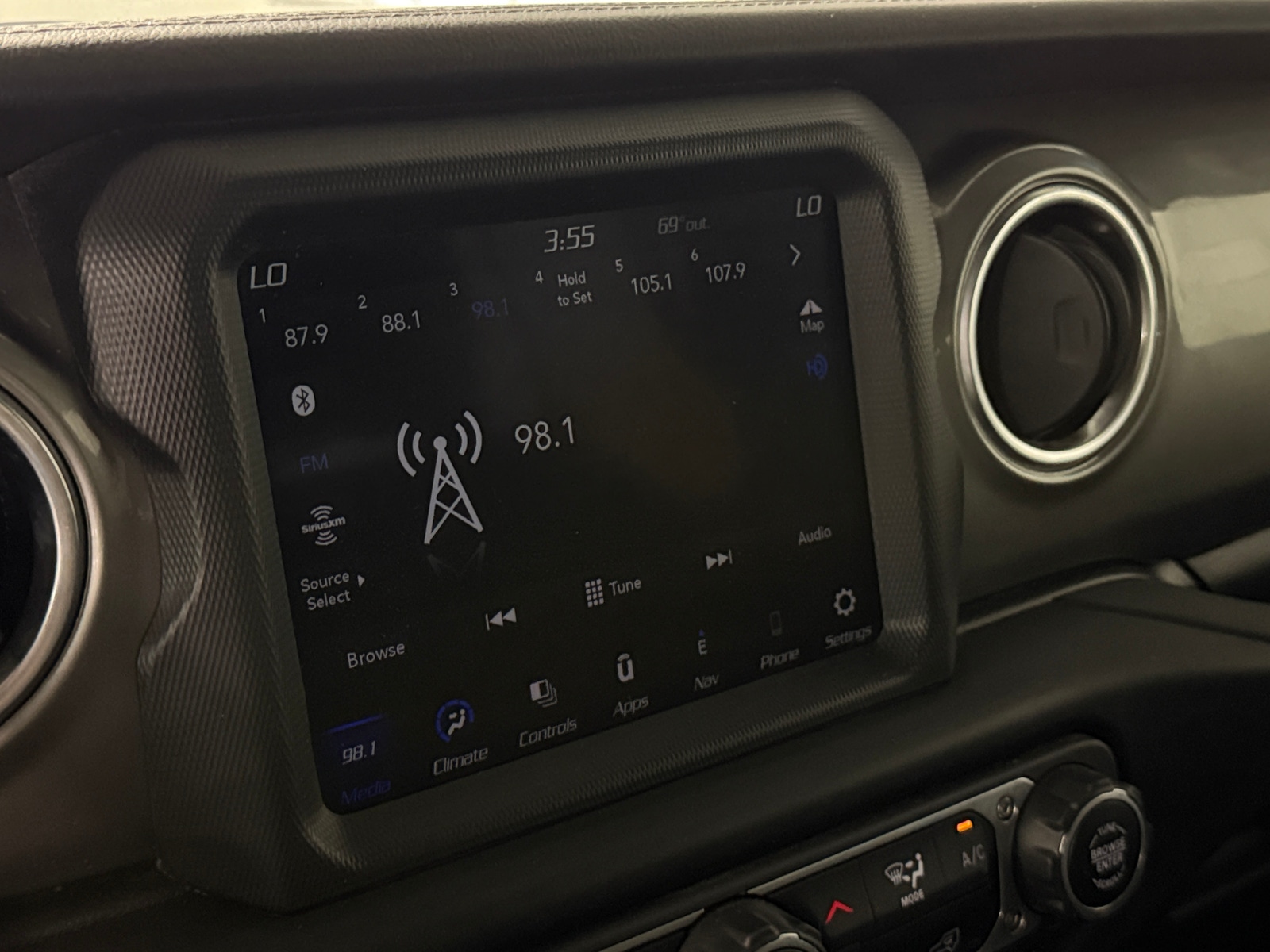 Thumbnail: 2022 Jeep Wrangler - 4