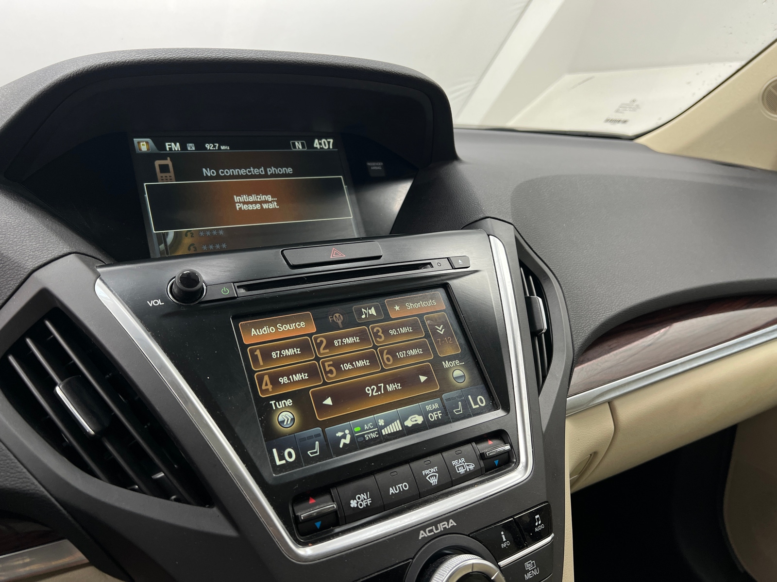 Thumbnail: 2016 Acura MDX - 3