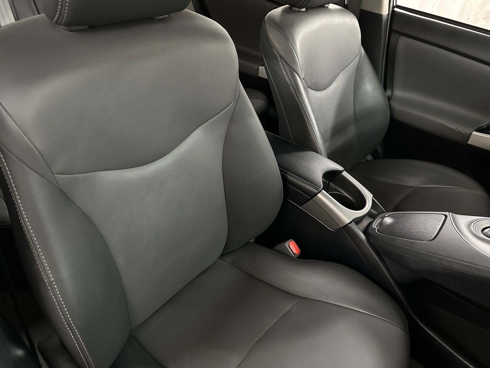 Thumbnail: 2015 Toyota Prius - 2