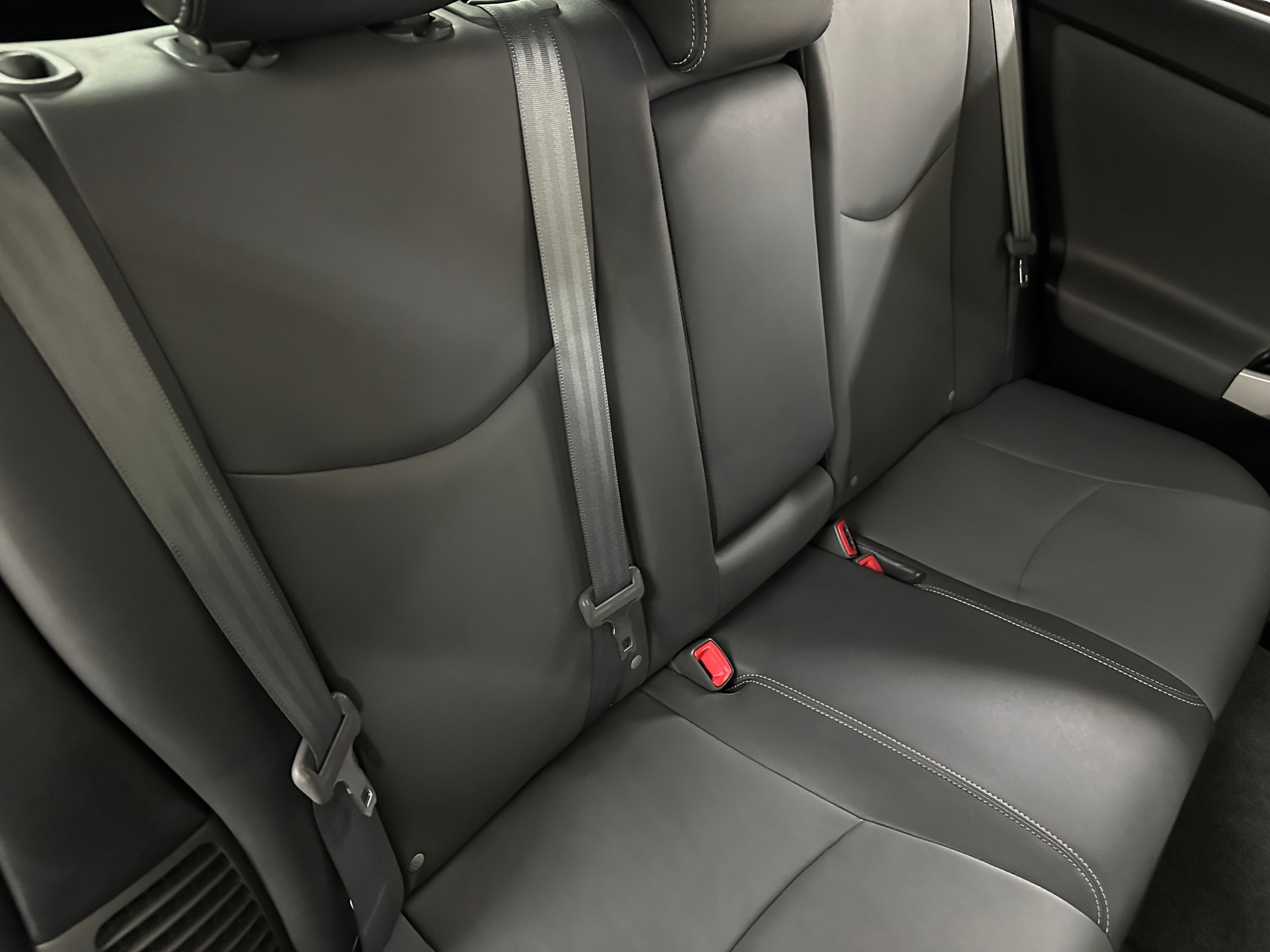 Thumbnail: 2015 Toyota Prius - 6