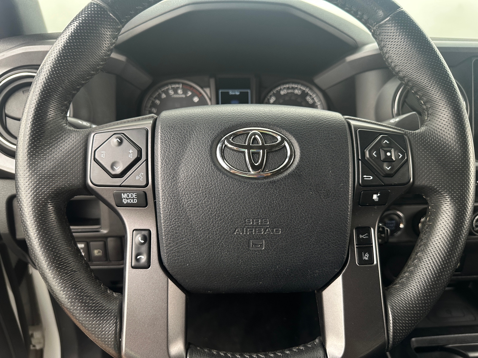 Thumbnail: 2018 Toyota Tacoma - 5