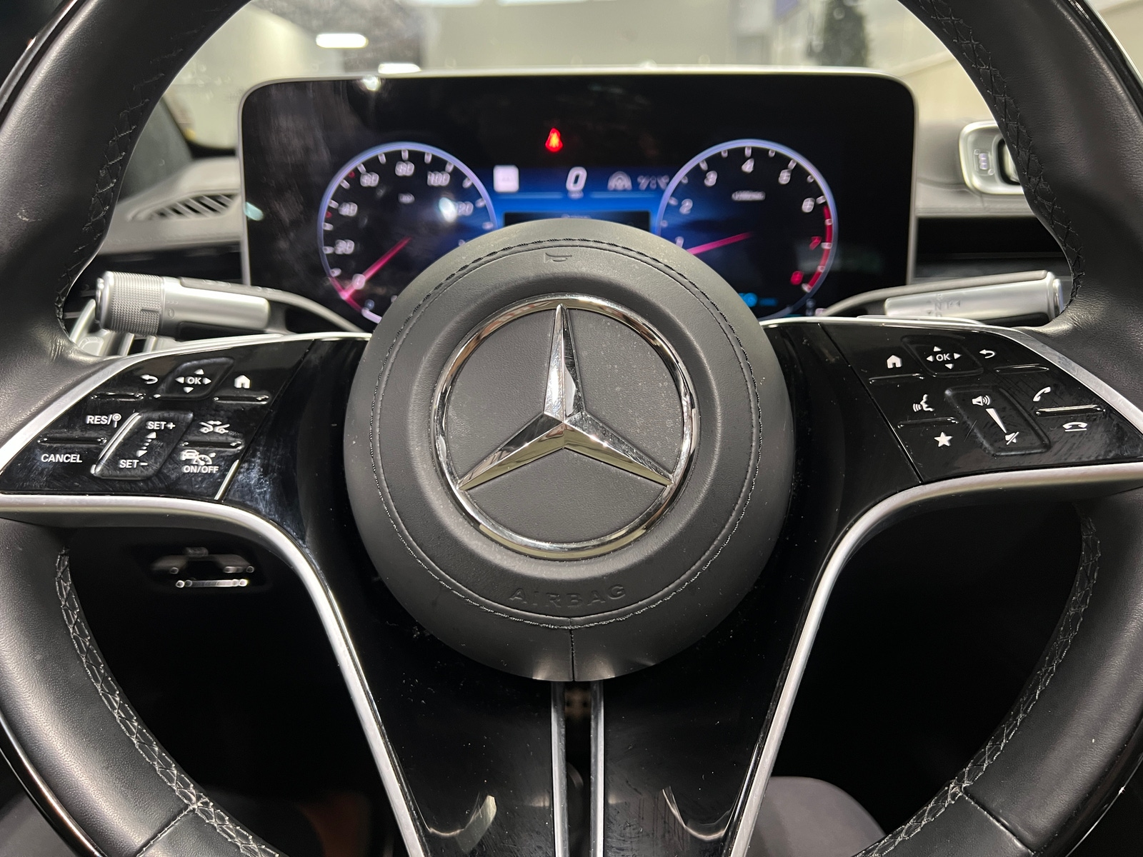 Thumbnail: 2021 Mercedes-Benz S-Class - 4