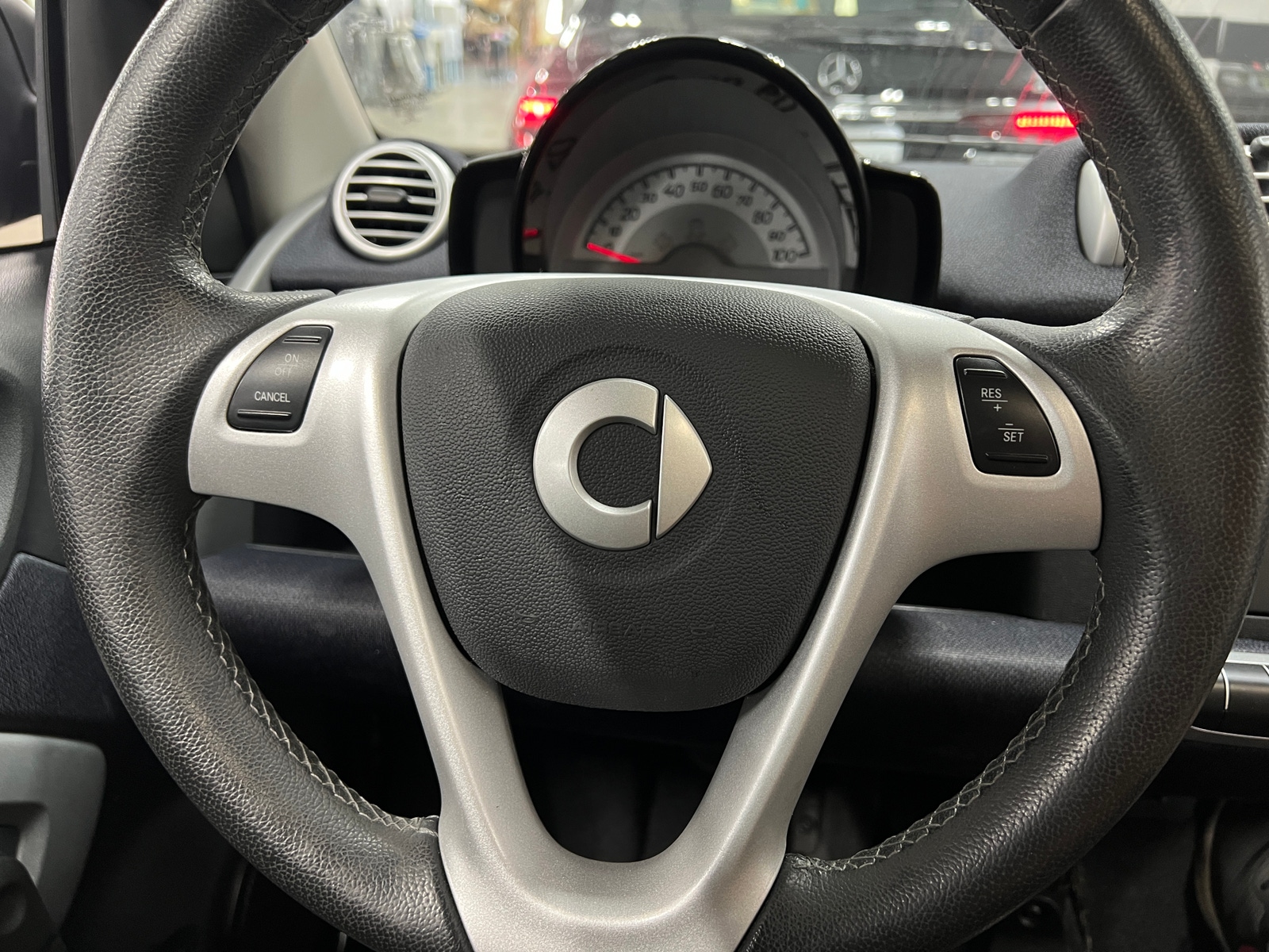Thumbnail: 2015 smart fortwo - 5