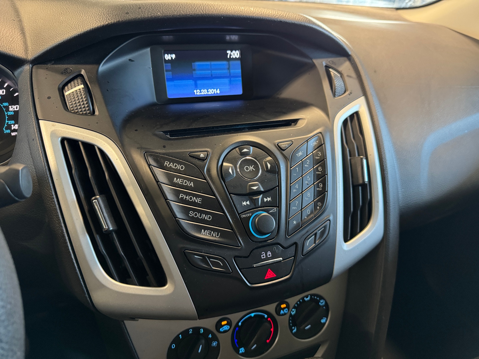 Thumbnail: 2014 Ford Focus - 4