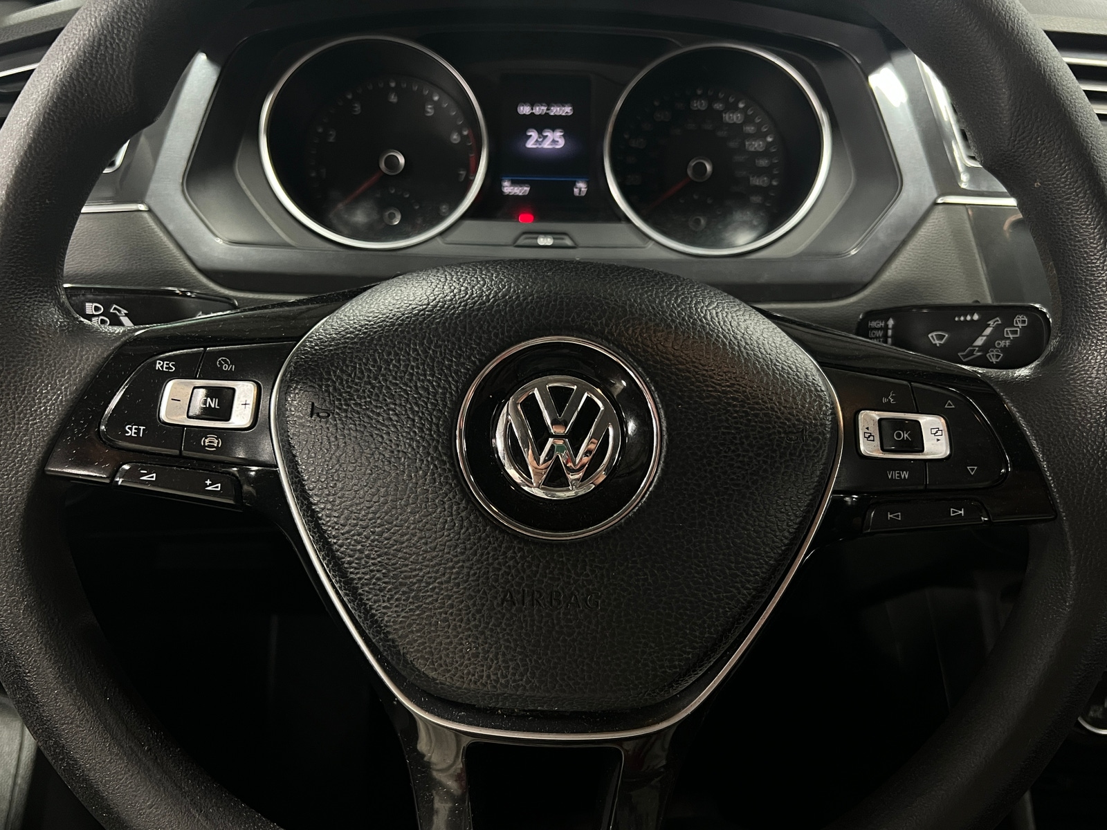 Thumbnail: 2019 Volkswagen Tiguan - 5