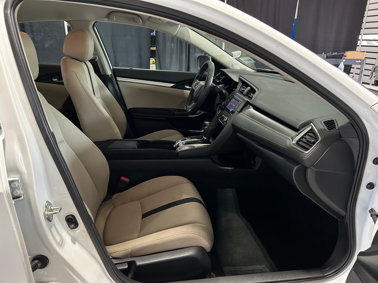 Thumbnail: 2017 Honda Civic - 2