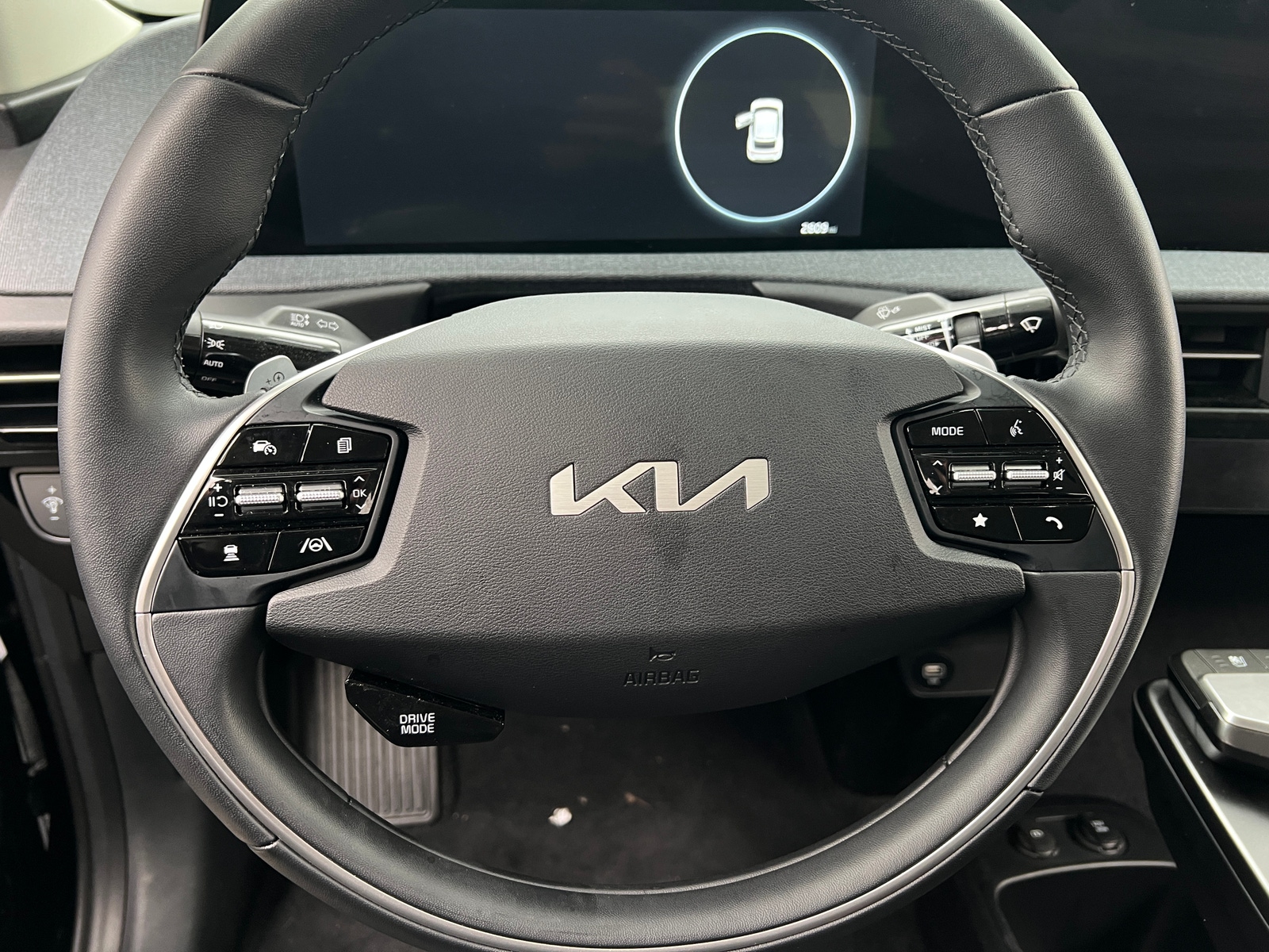 Thumbnail: 2024 Kia EV6 - 4