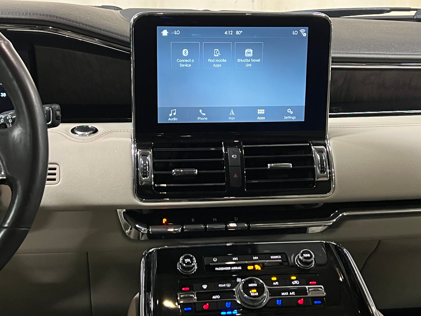 Thumbnail: 2018 Lincoln Navigator L - 3