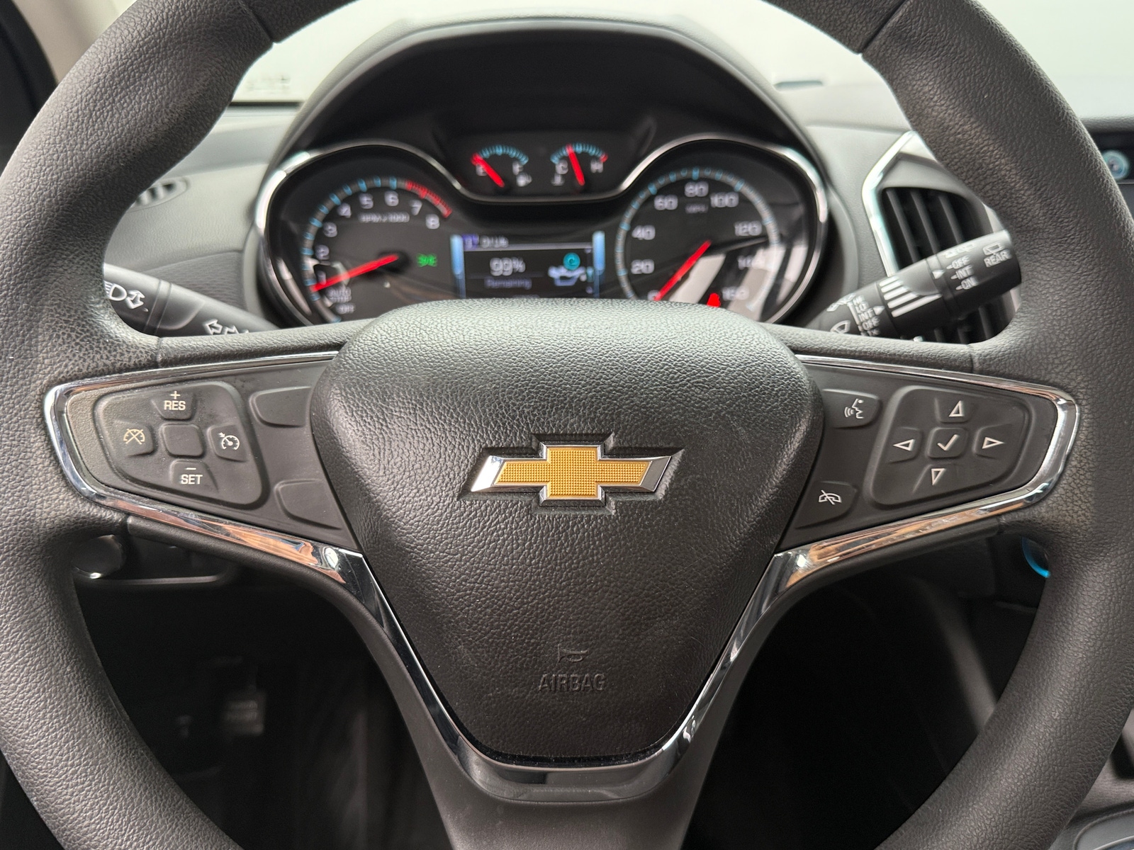Thumbnail: 2018 Chevrolet Cruze - 5