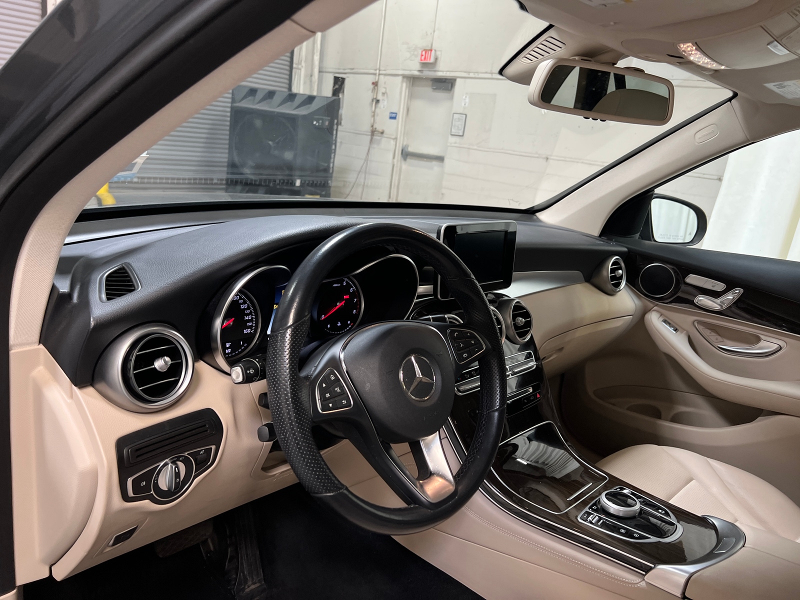 Thumbnail: 2019 Mercedes-Benz GLC - 2