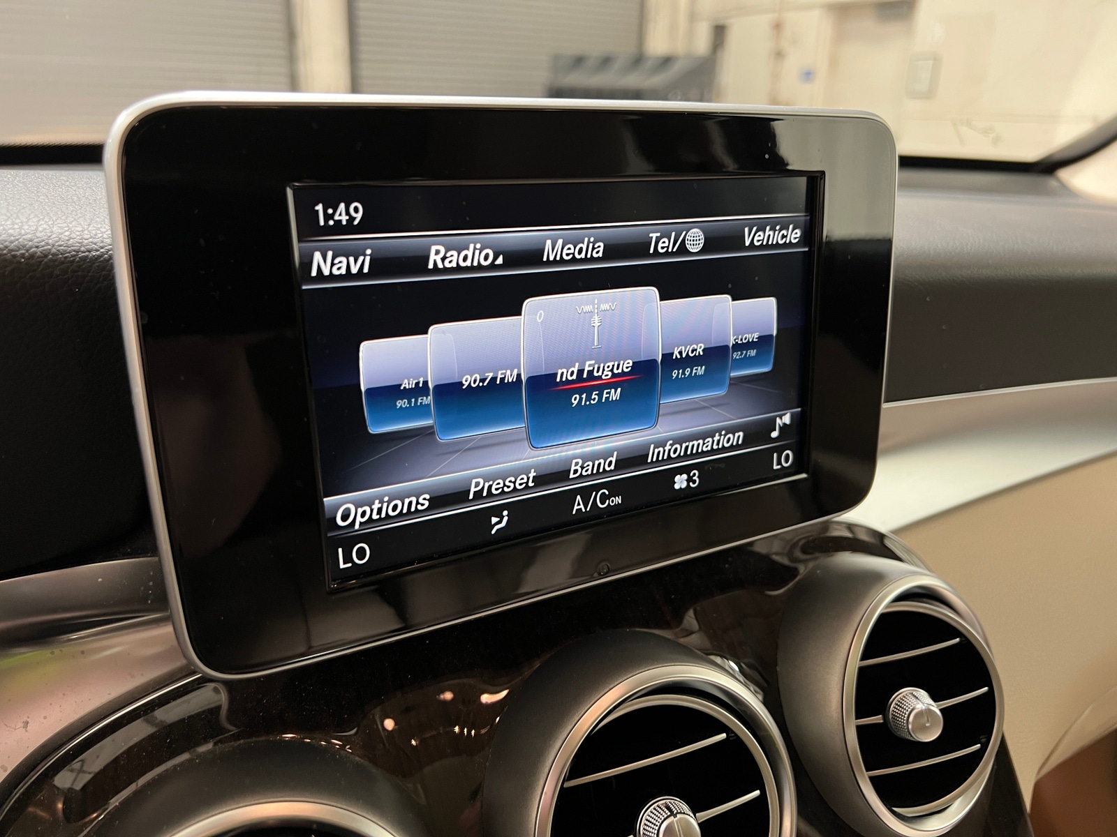 Thumbnail: 2019 Mercedes-Benz GLC - 3