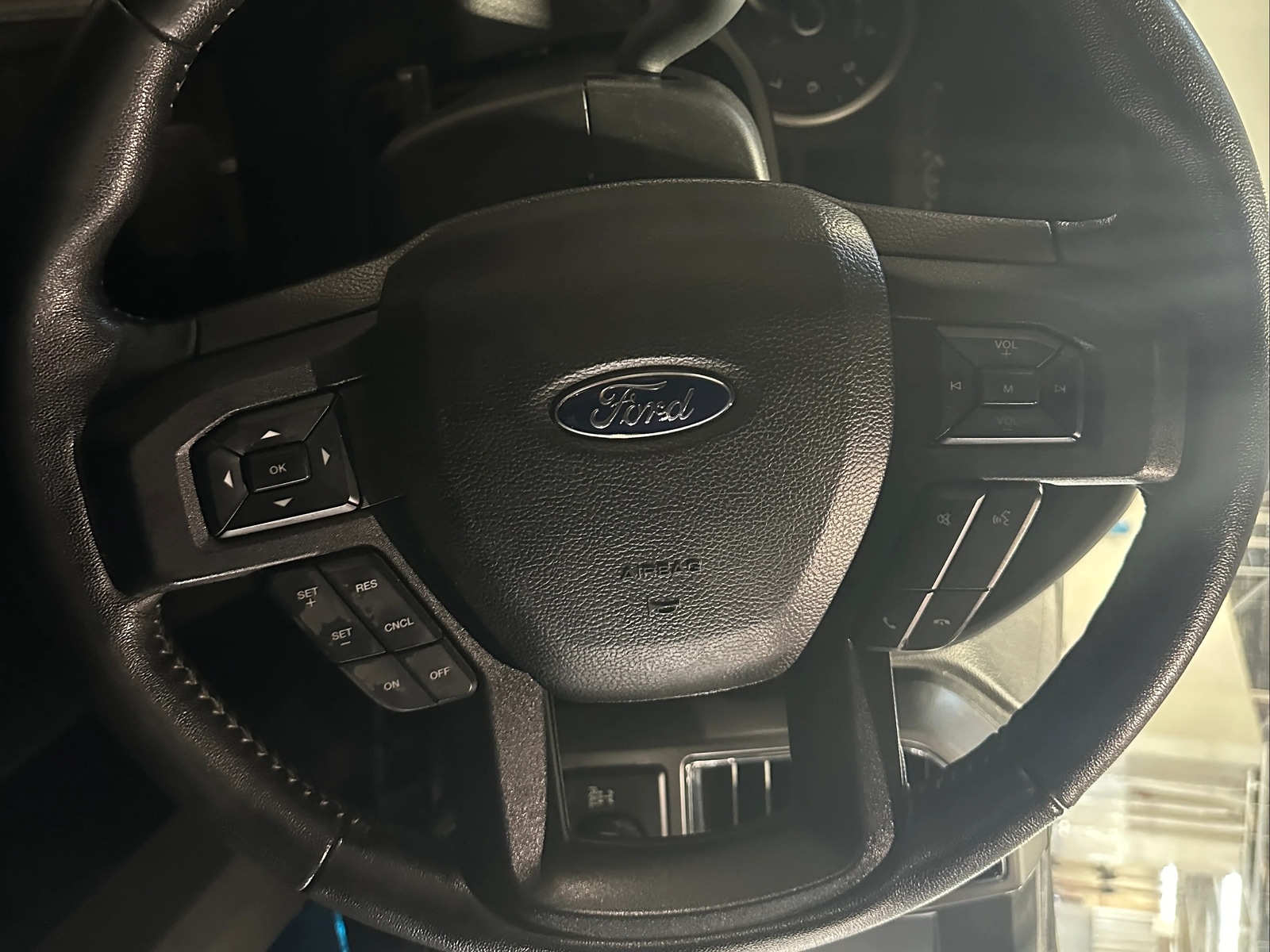 Thumbnail: 2019 Ford Econoline - 5