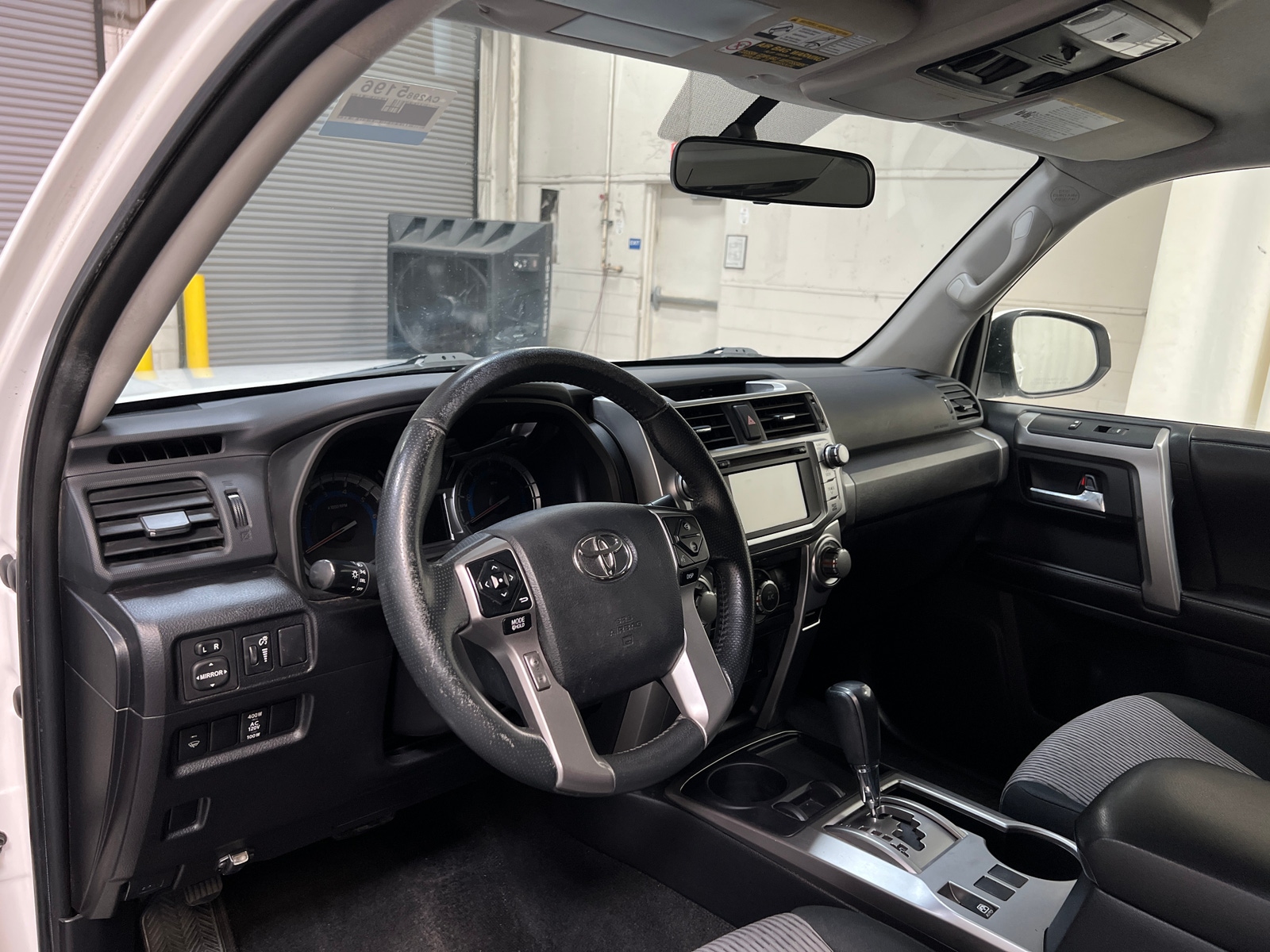 Thumbnail: 2016 Toyota 4Runner - 3