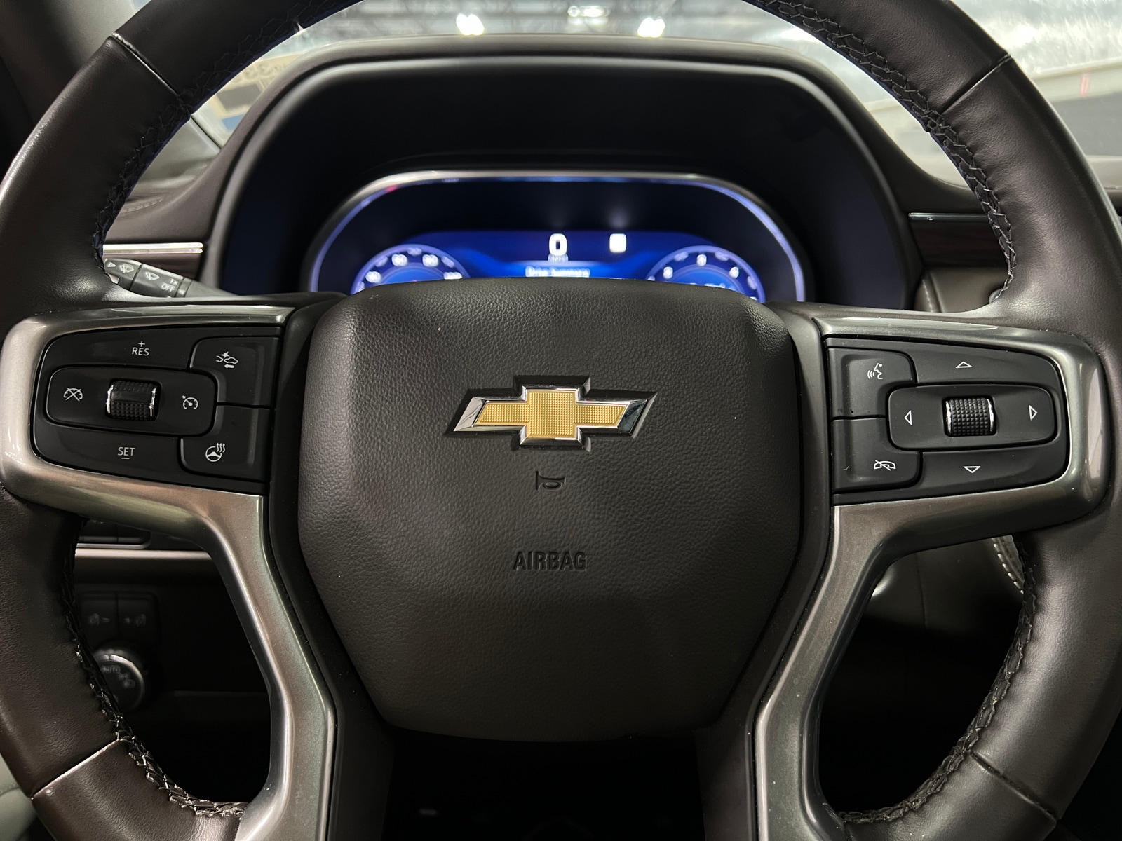 Thumbnail: 2023 Chevrolet Tahoe - 4