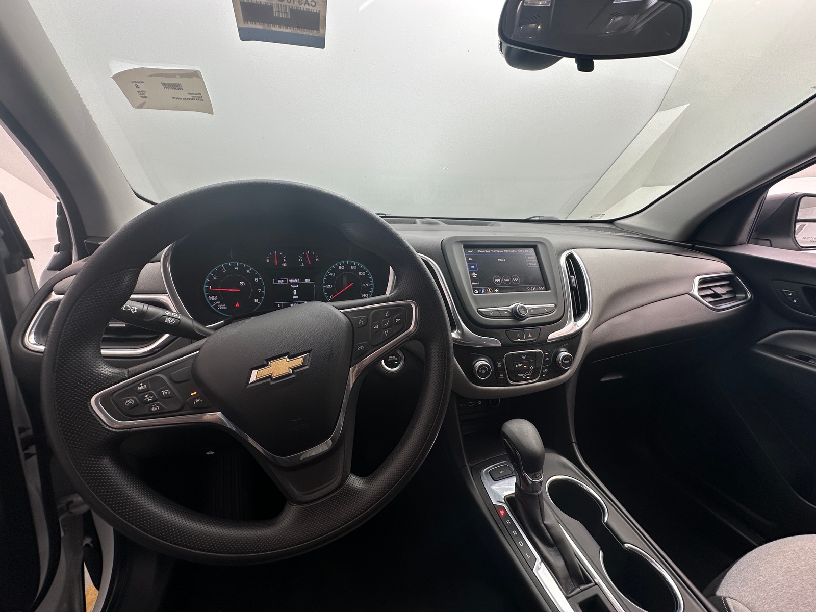 Thumbnail: 2022 Chevrolet Equinox - 3