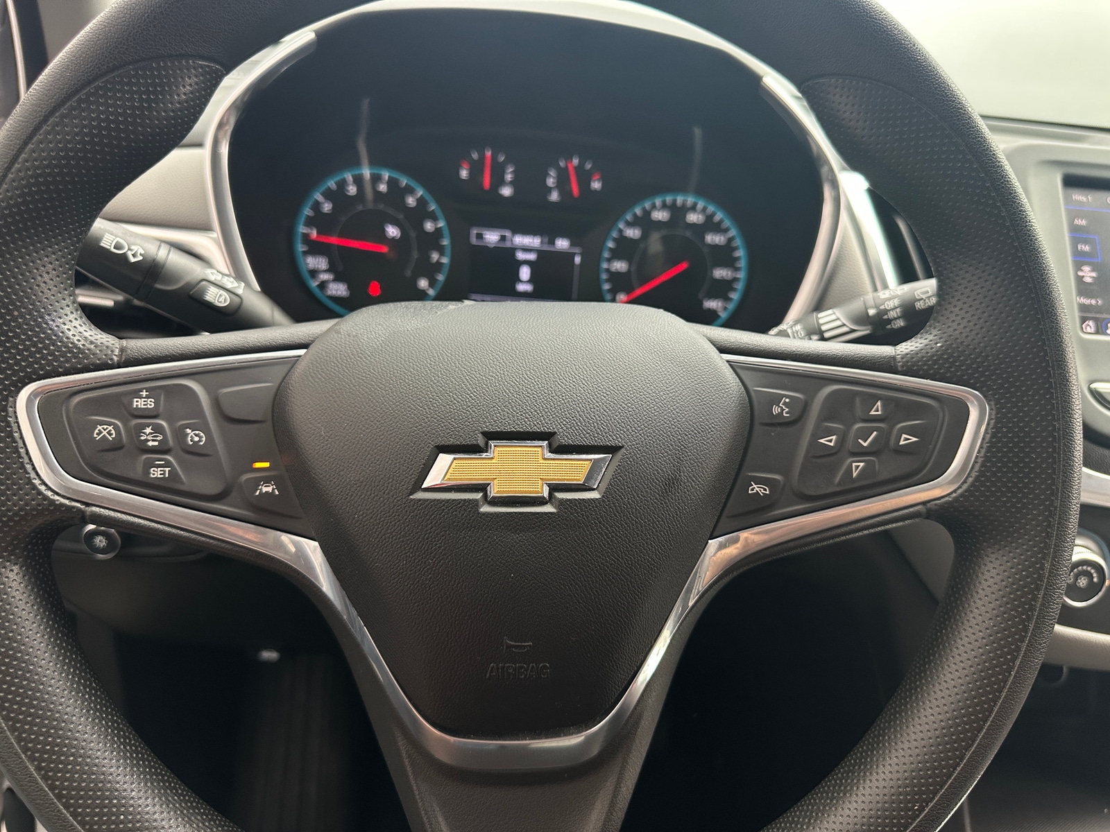 Thumbnail: 2022 Chevrolet Equinox - 5