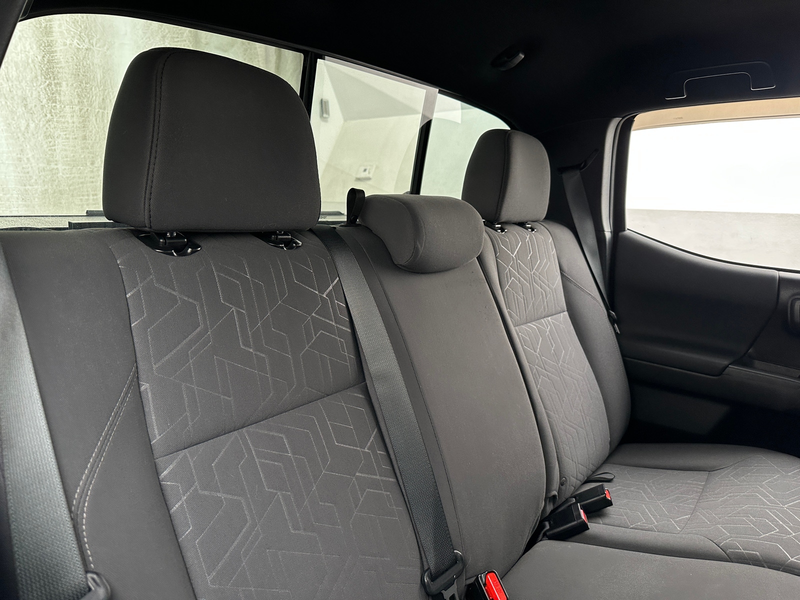 Thumbnail: 2018 Toyota Tacoma - 6