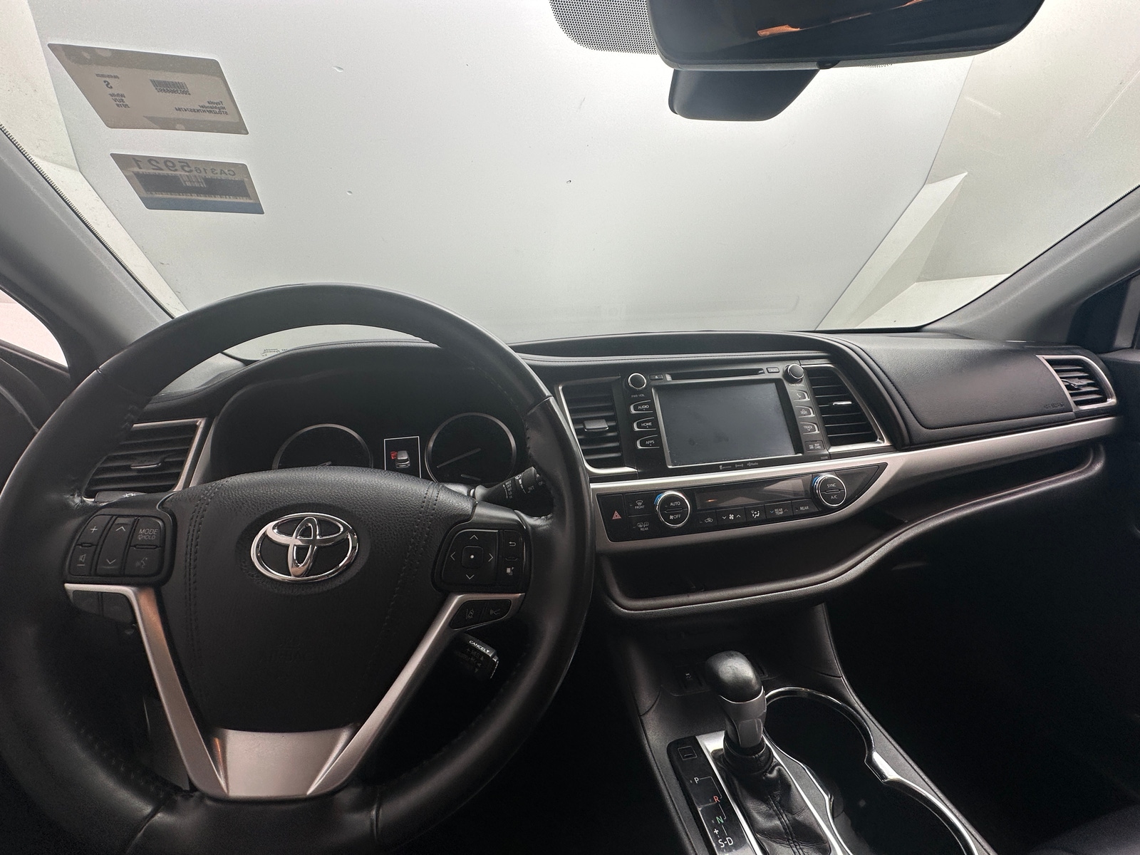 Thumbnail: 2019 Toyota Highlander - 2