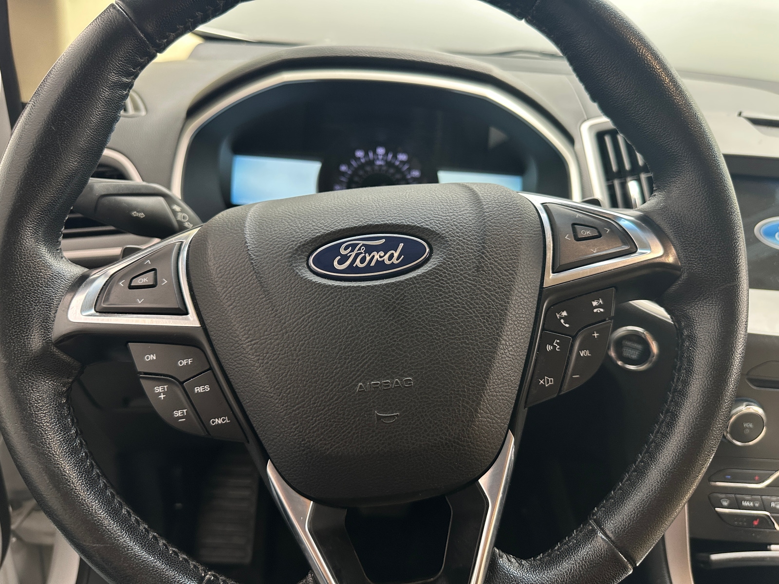 Thumbnail: 2018 Ford Edge - 4