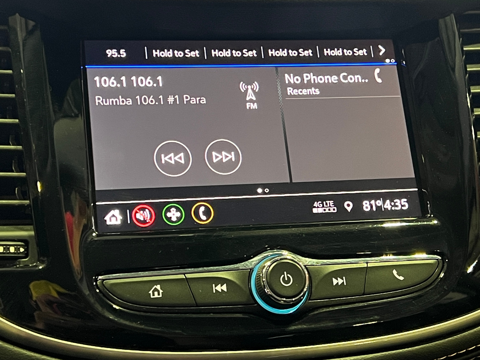 Thumbnail: 2022 Chevrolet Trax - 4